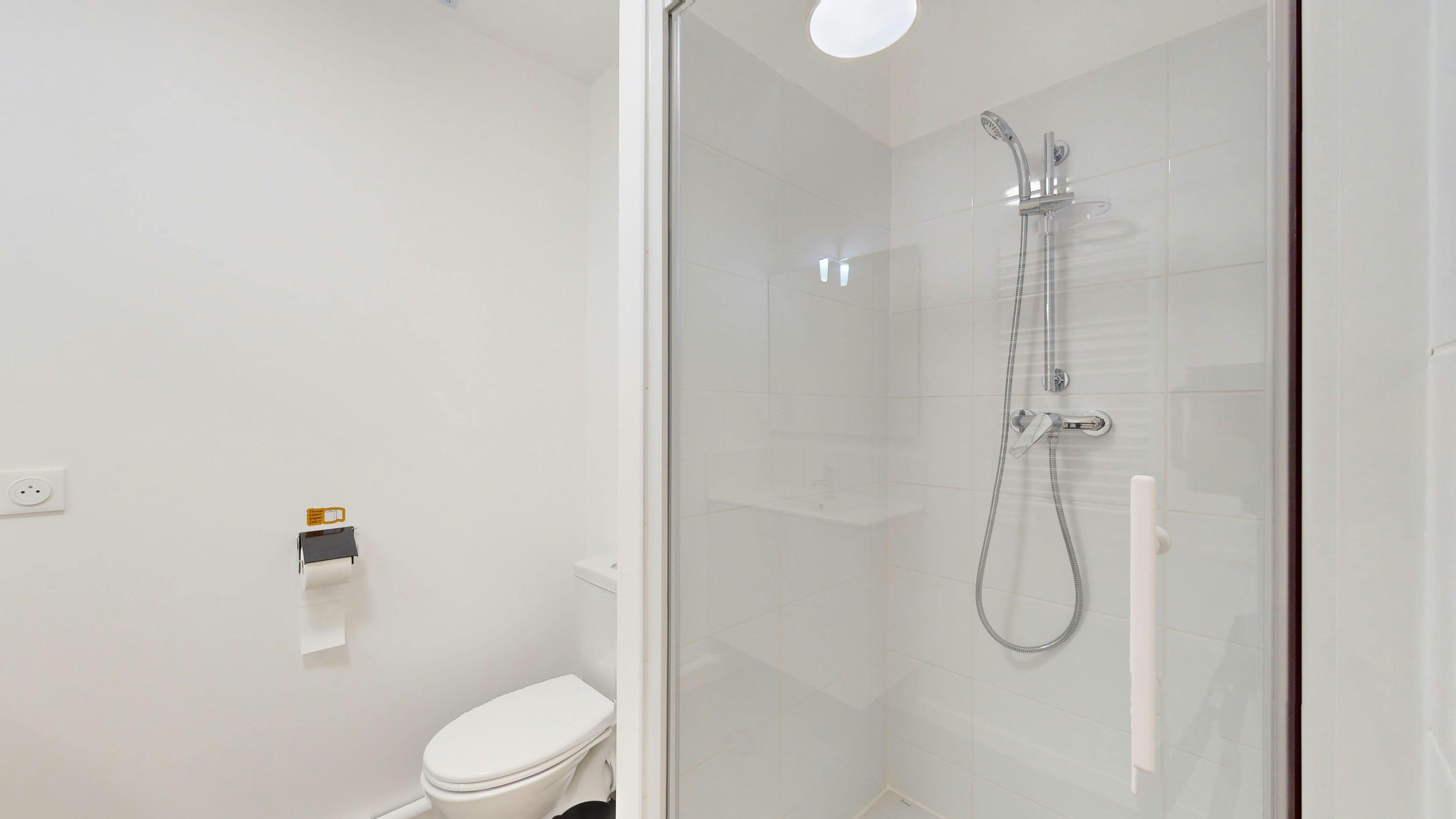 Apartment Cergy, 1 bed, 19m² — photo 133