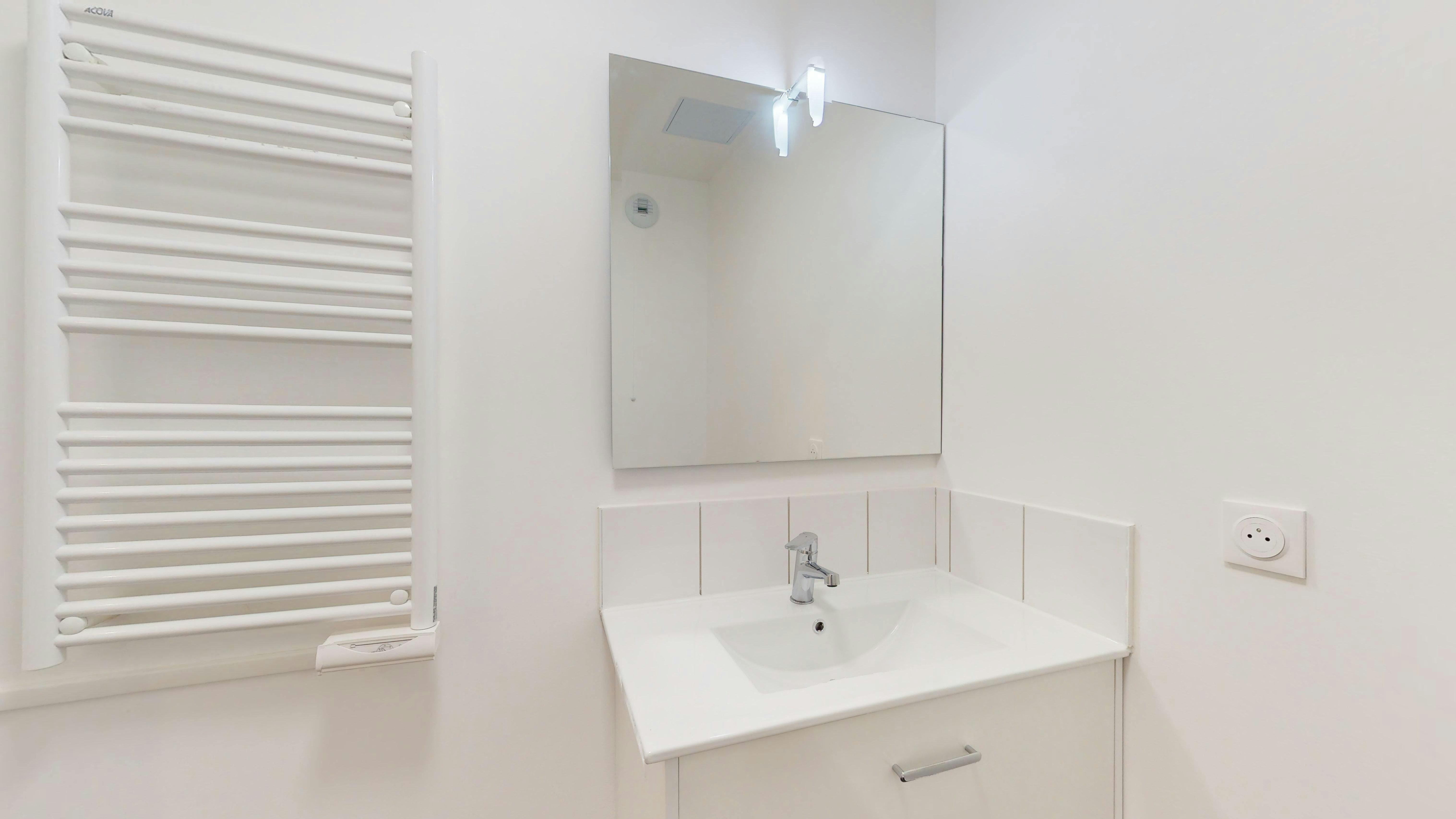 Apartment Cergy, 1 bed, 19m² — photo 107