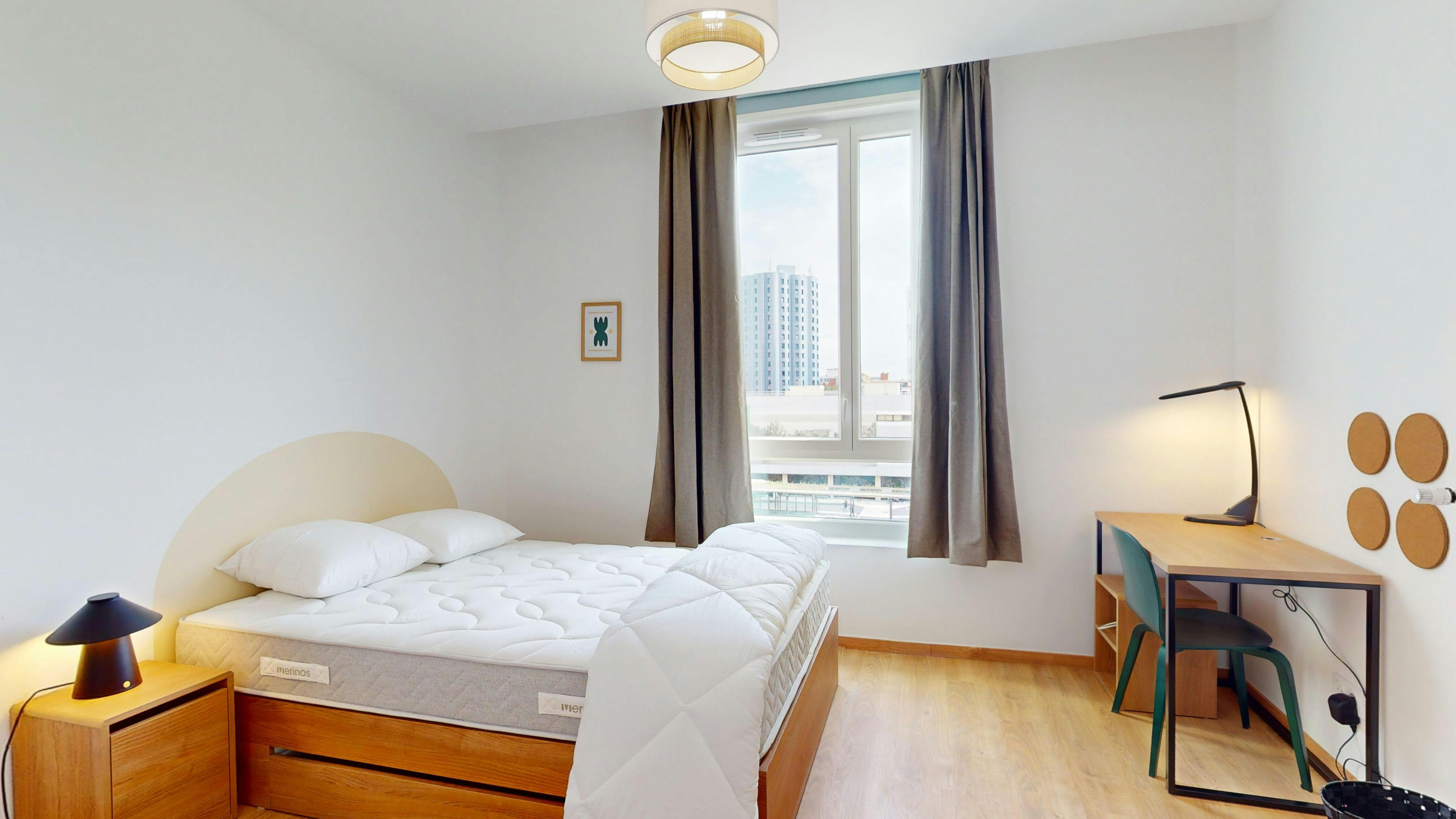 Private room for rent for €699 per month in Cergy, Place de la Pergola