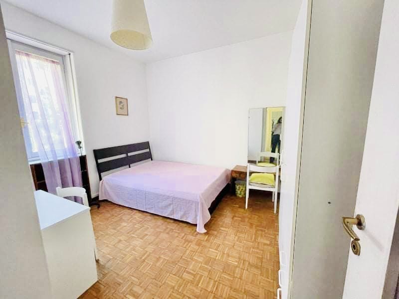 Piazza Angelo Sraffa, Milan