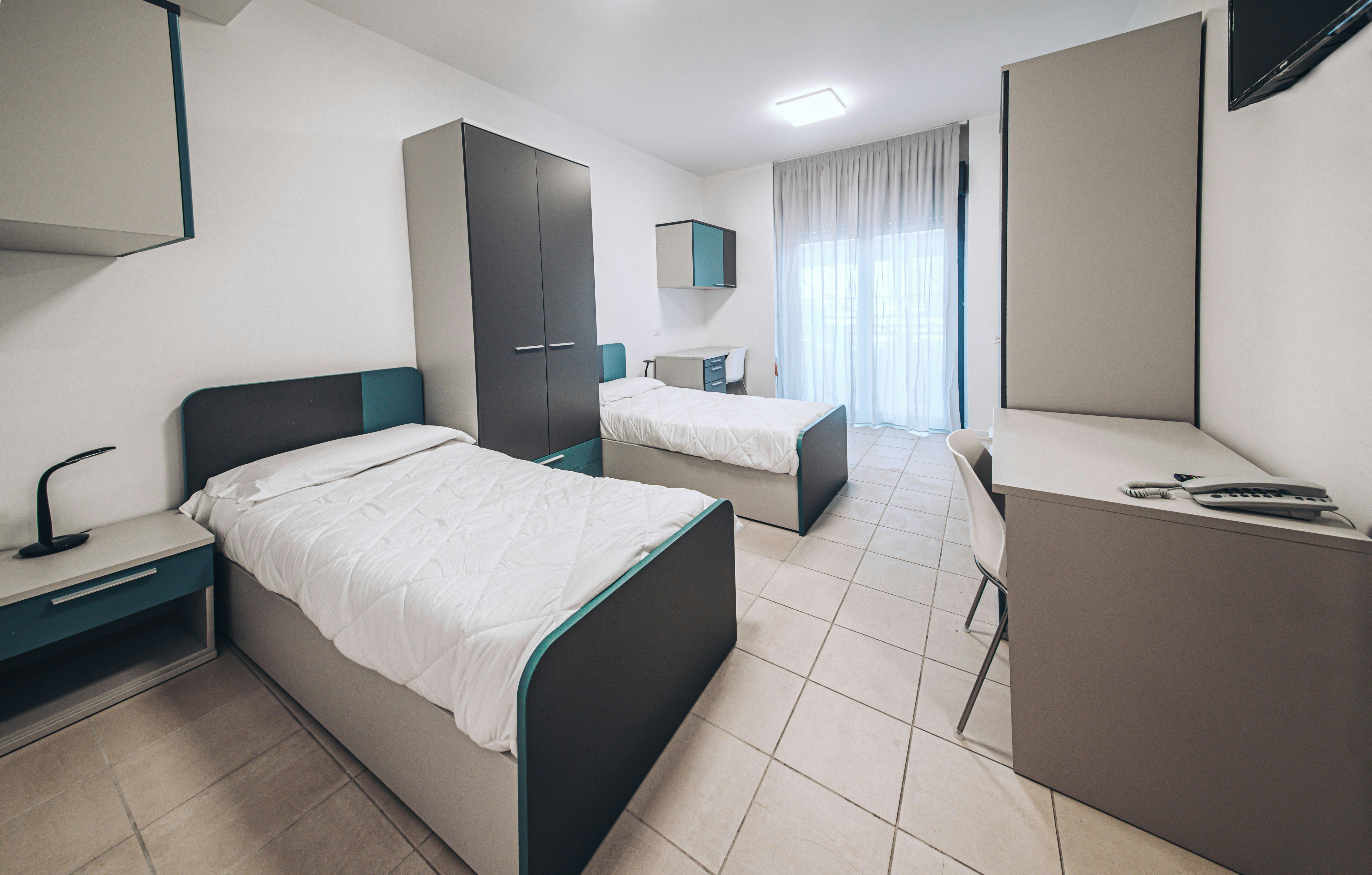 Shared room for rent for €480 per month in Turin, Piazza Pietro Francesco Guala