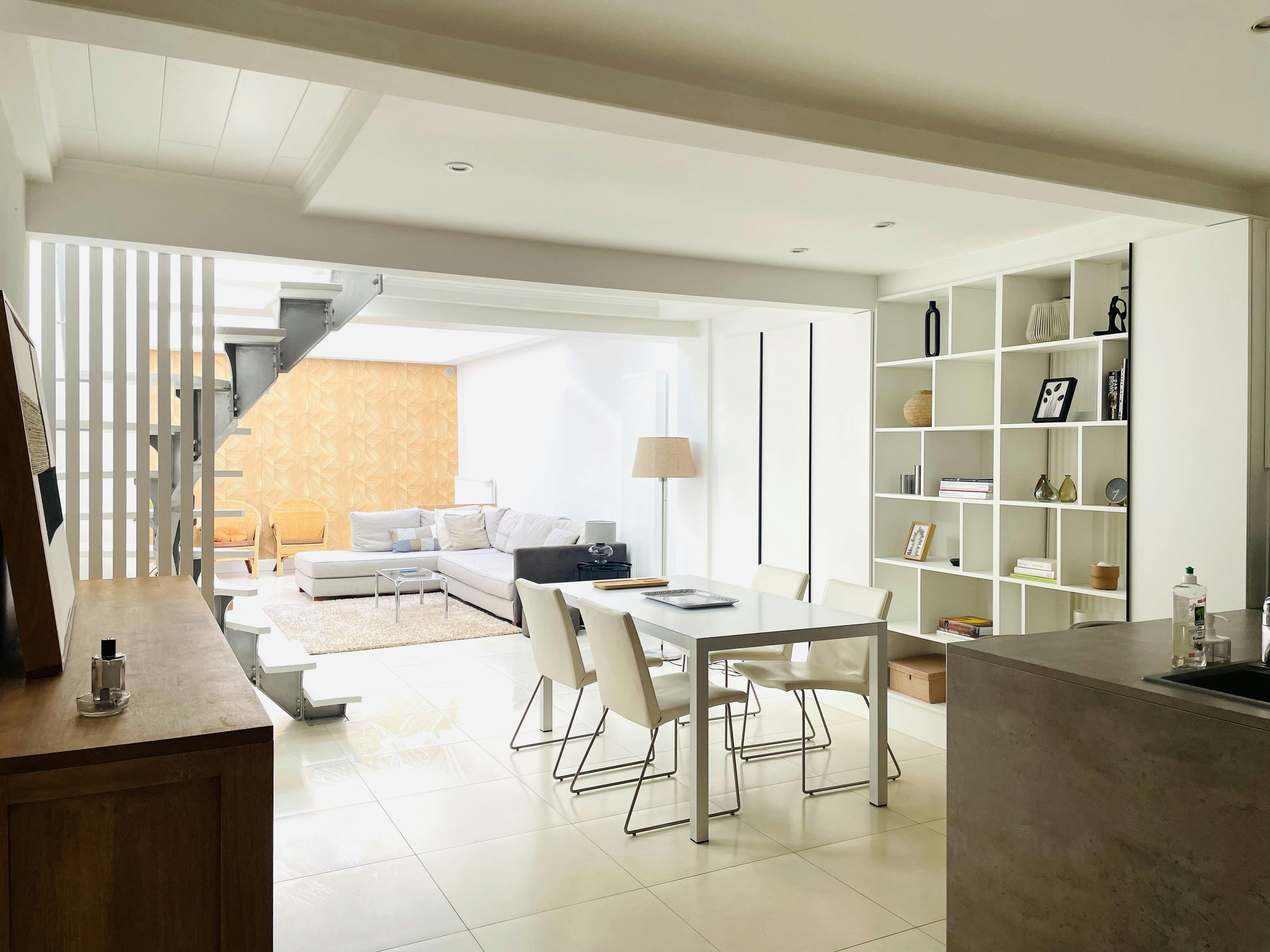 Rue des Renards, Brussels preview