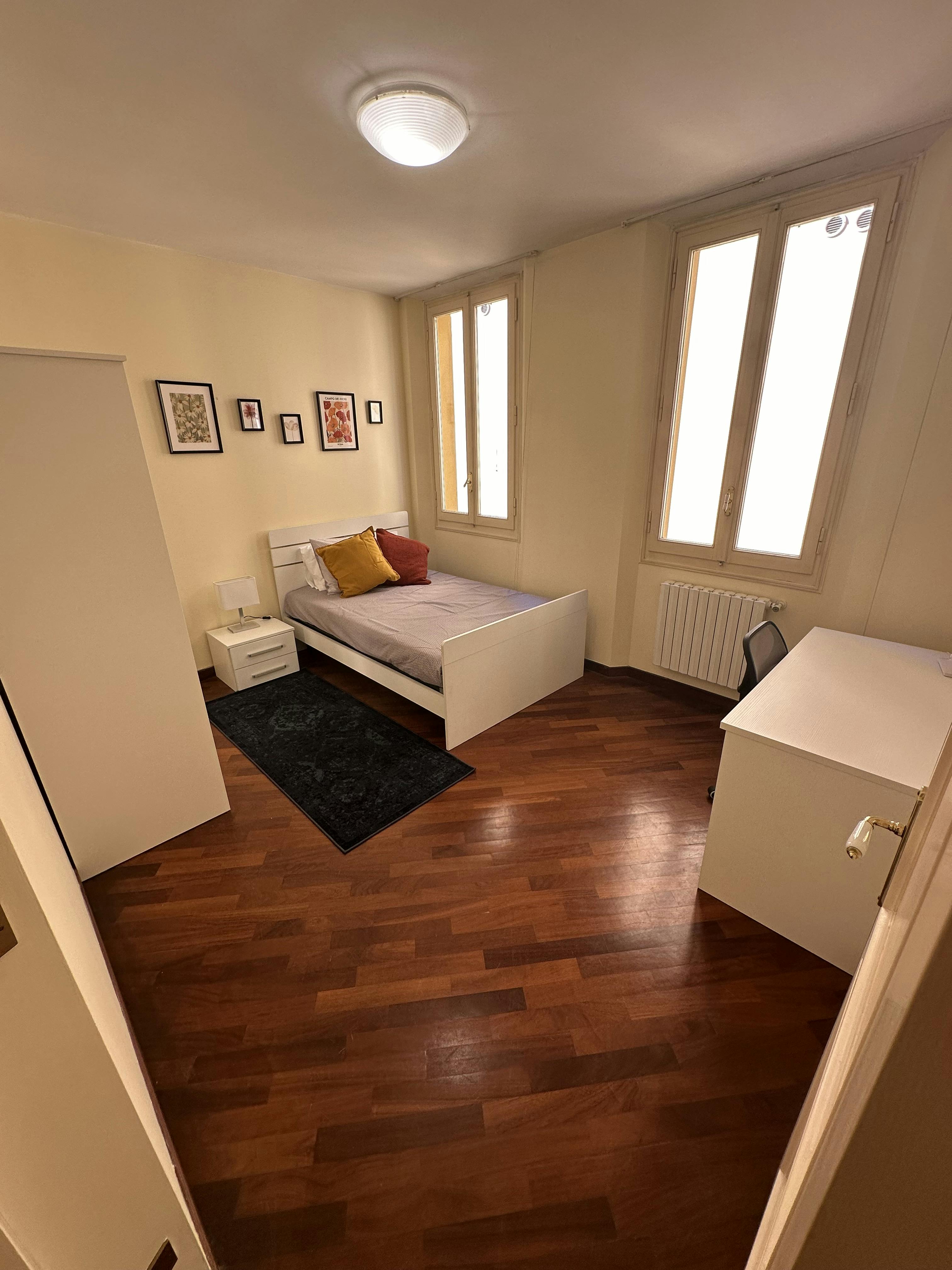 Via de' Carbonesi, Bologna