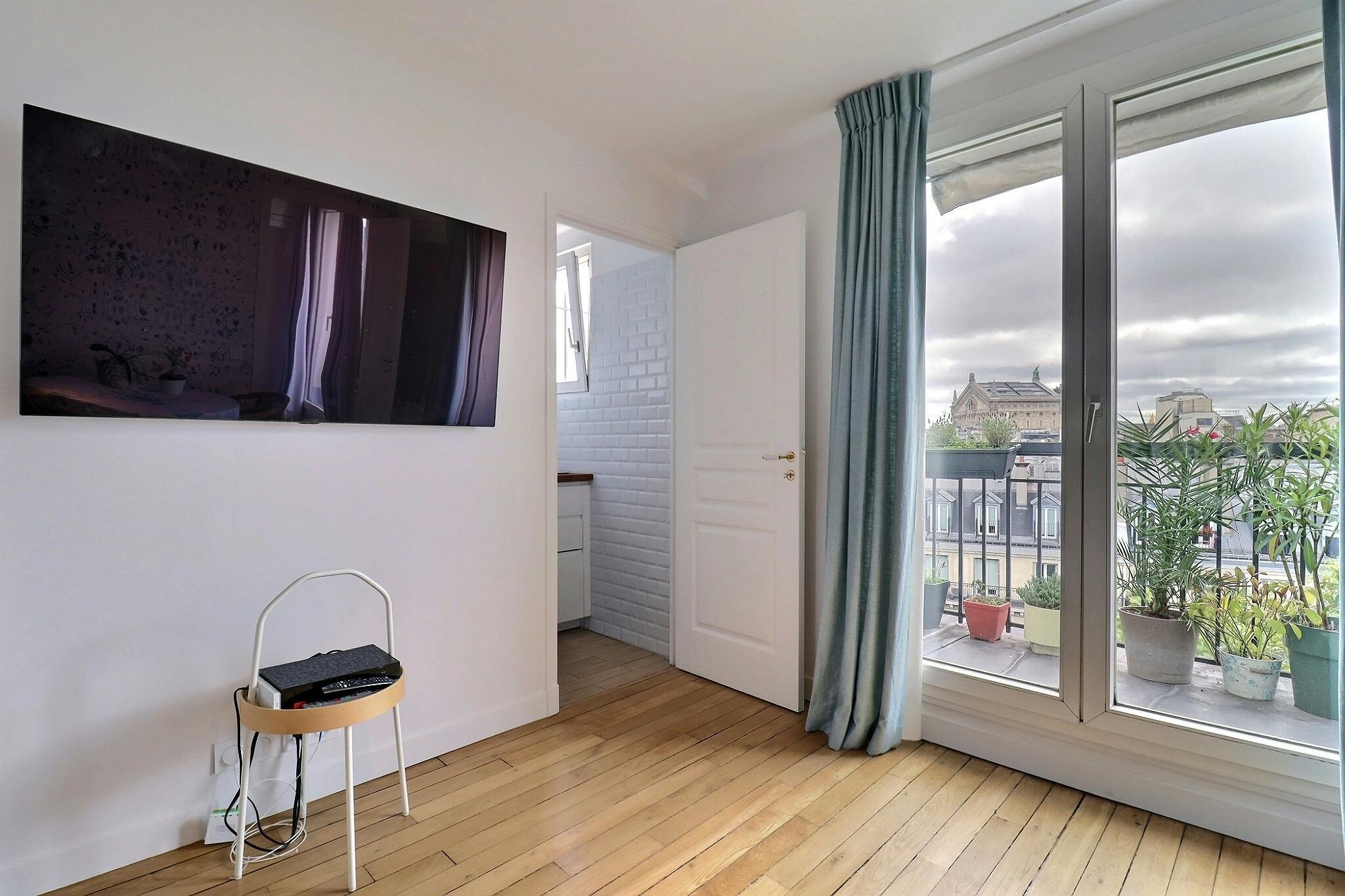 1-Bedroom Apartment in Rue Tronchet, Paris (1549237) ROOM 3
