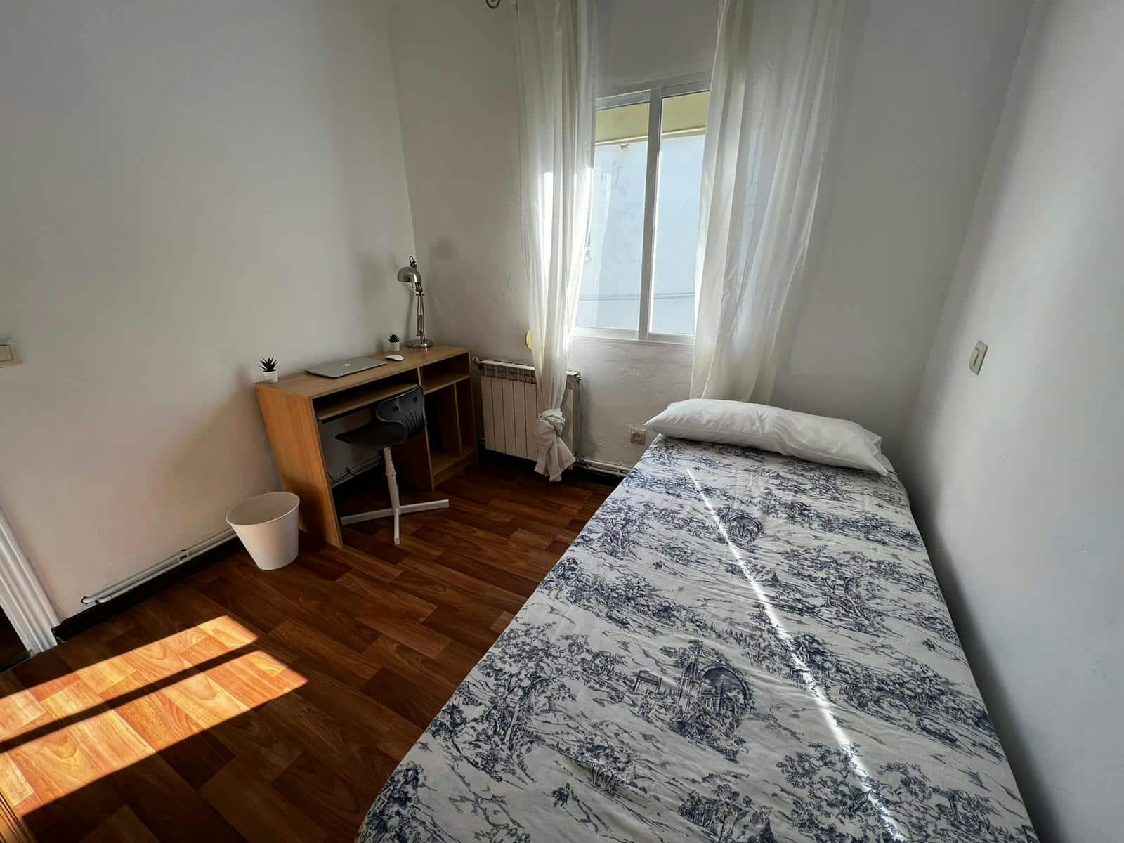 Calle de Sánchez Preciado, Madrid preview