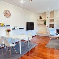 Apartment for rent for €2,200 per month in Glyfáda, Zakynthou