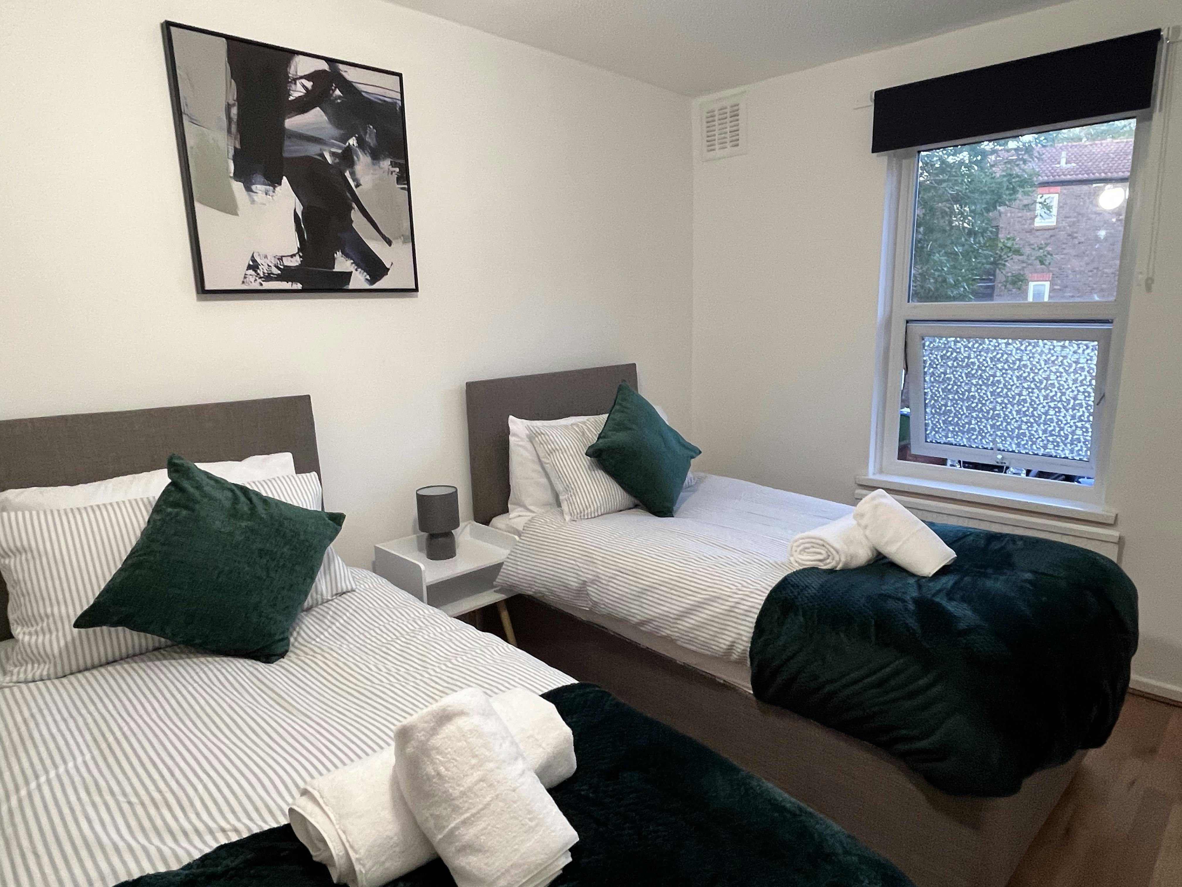 Будинок за оренду для 4 261 EUR на місяць у Erith, Aspen Green