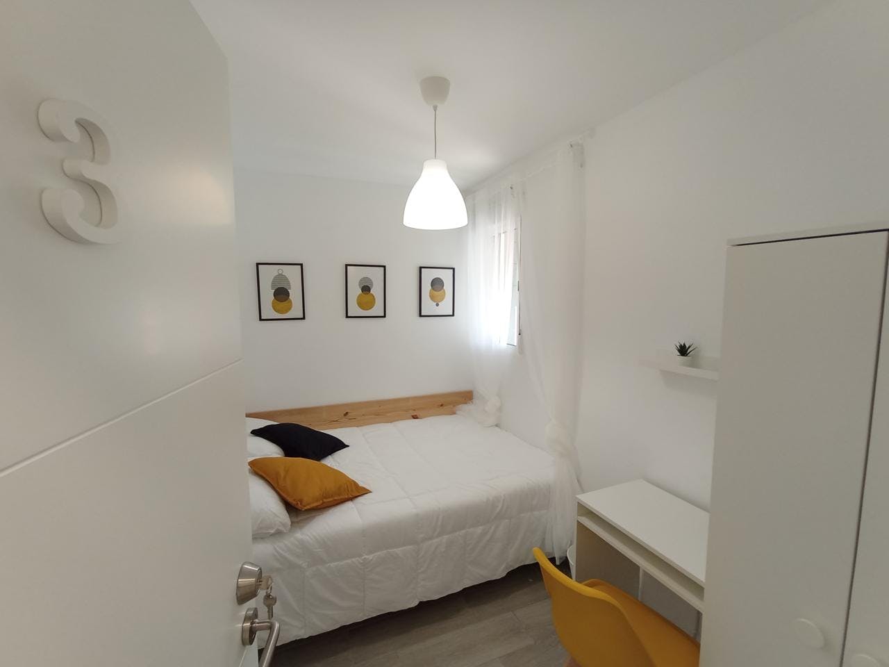 Quarto privado para alugar por € 200 por mês em Granada, Pasaje de Teba