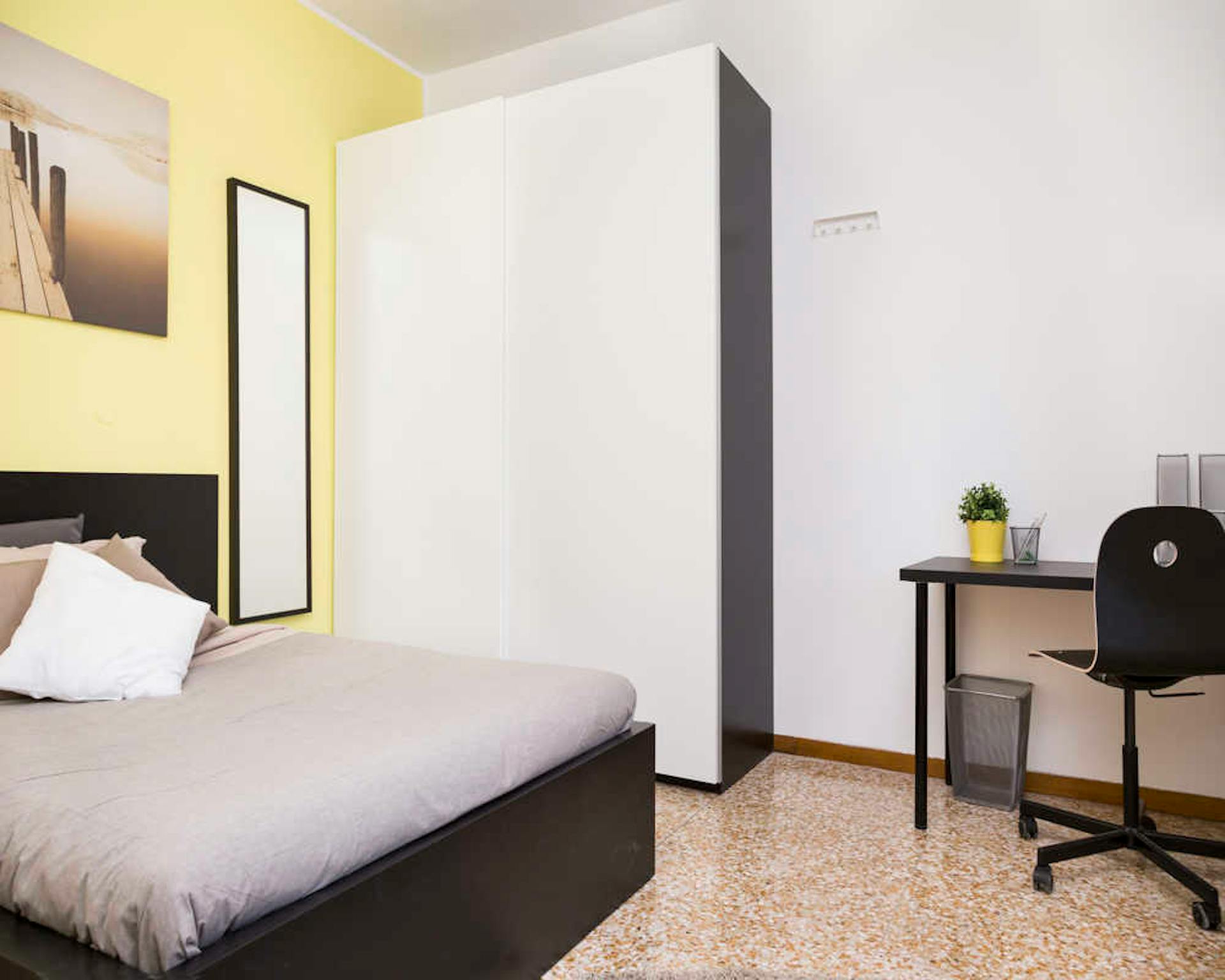 Viale Carlo Espinasse, Milan preview