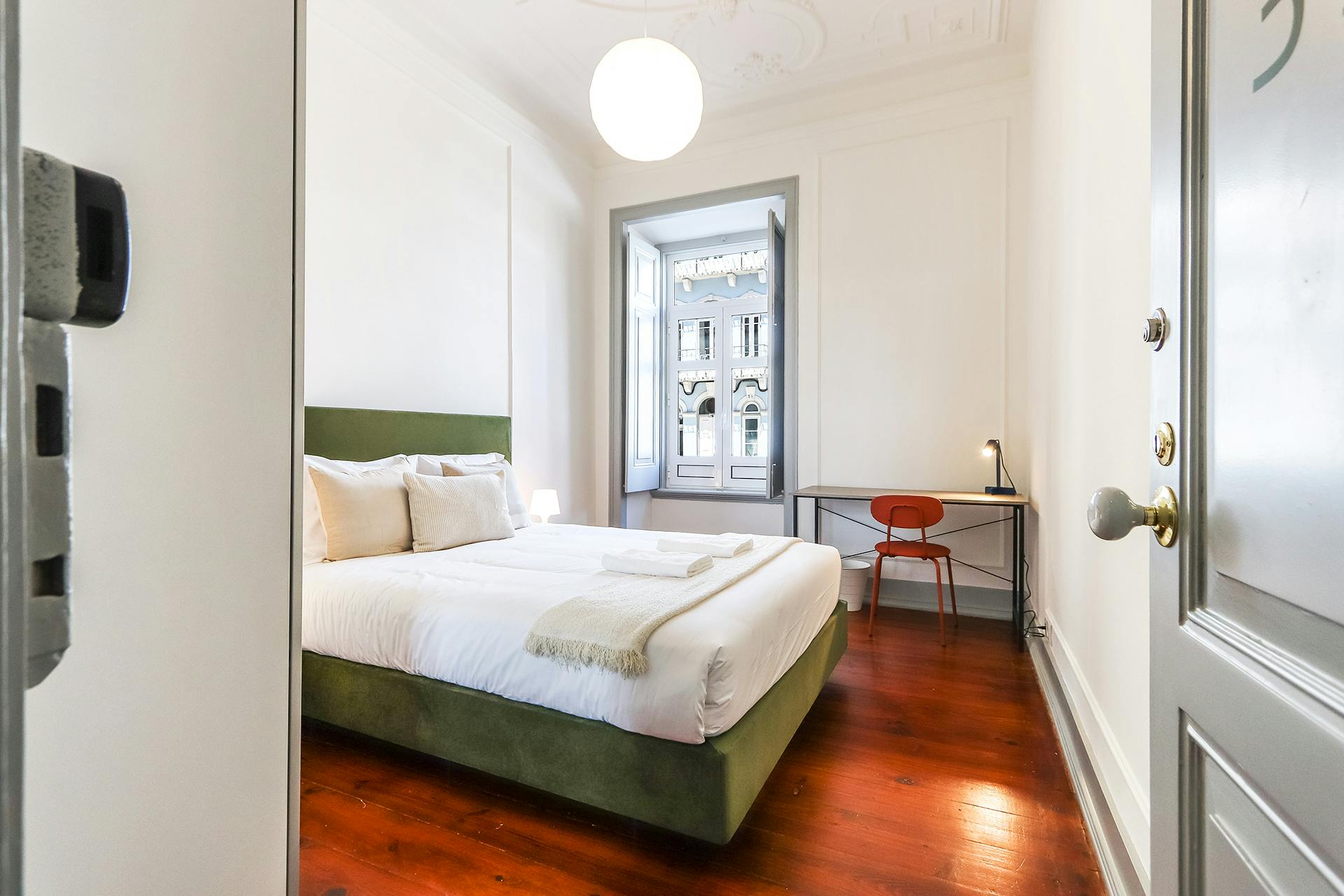 Rua Tenente Ferreira Durão, Lisbon preview