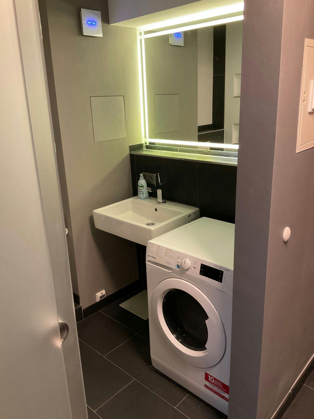 preview gallery tile