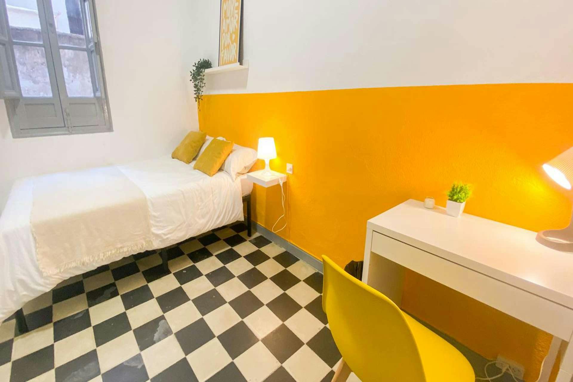 Calle los Santos, Granada preview