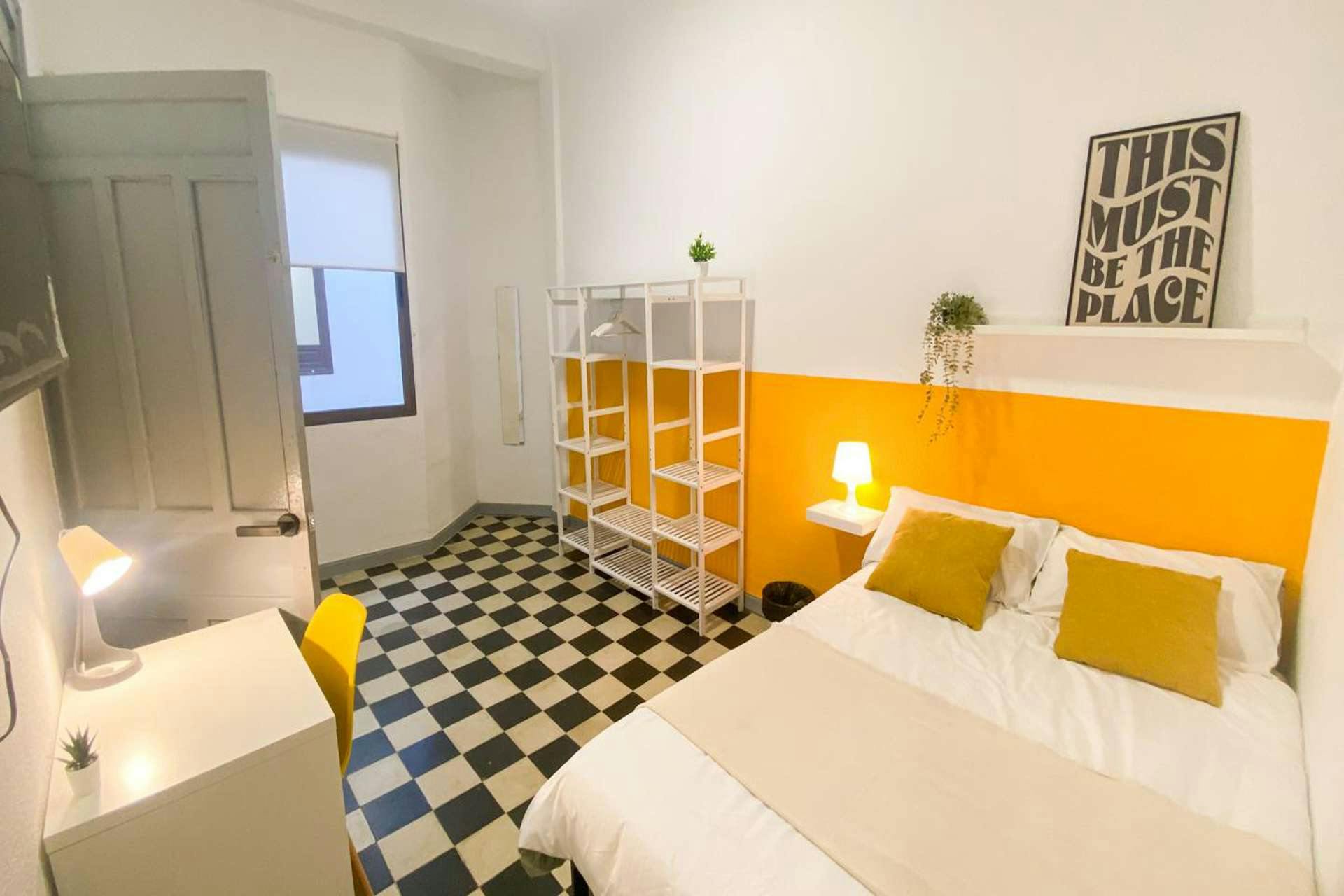 Calle los Santos, Granada preview