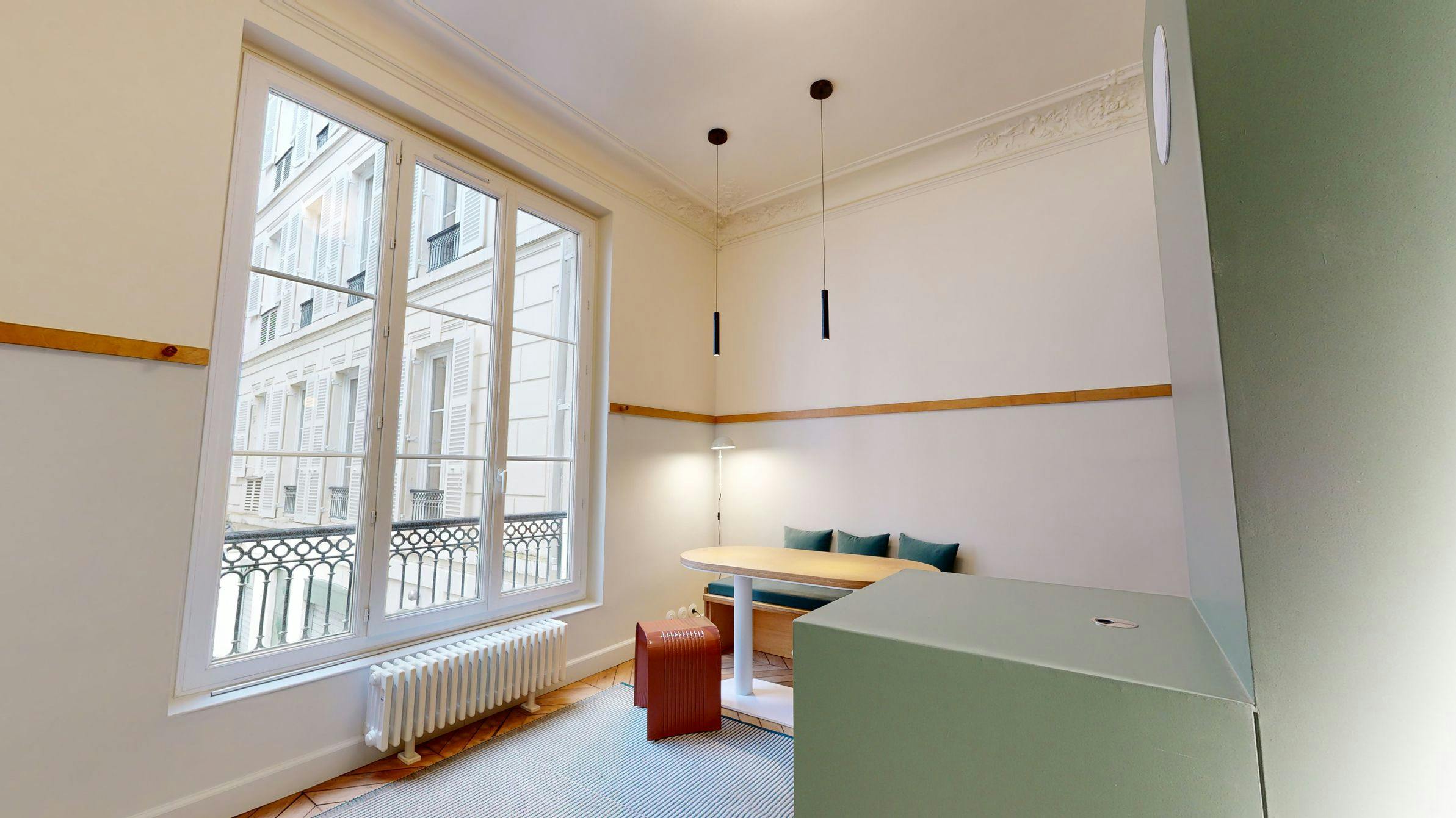 Private room for rent on Rue de Douai, Paris - Plus