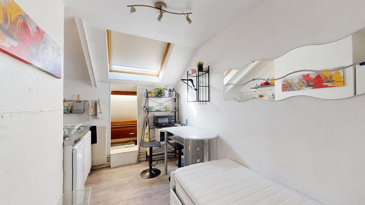 Studio for rent on Rue Sambin, Dijon