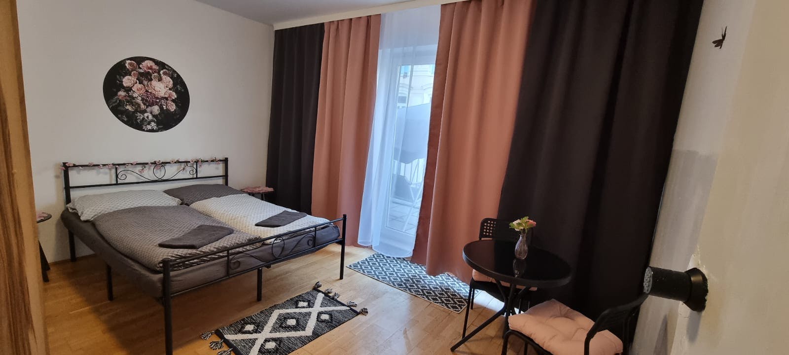 Rotensterngasse, Vienna preview