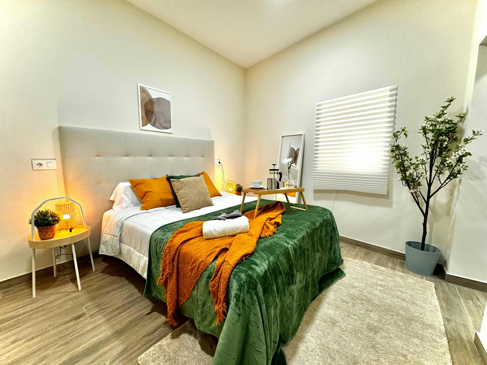 Plaza de Tirso de Molina, Madrid preview