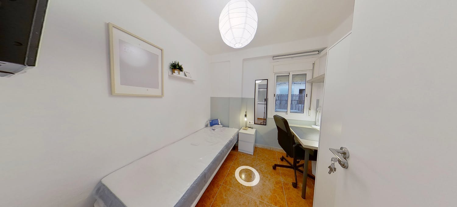 Privat rum att hyra för 245 € i månaden i Reus, Ronda de Subirà