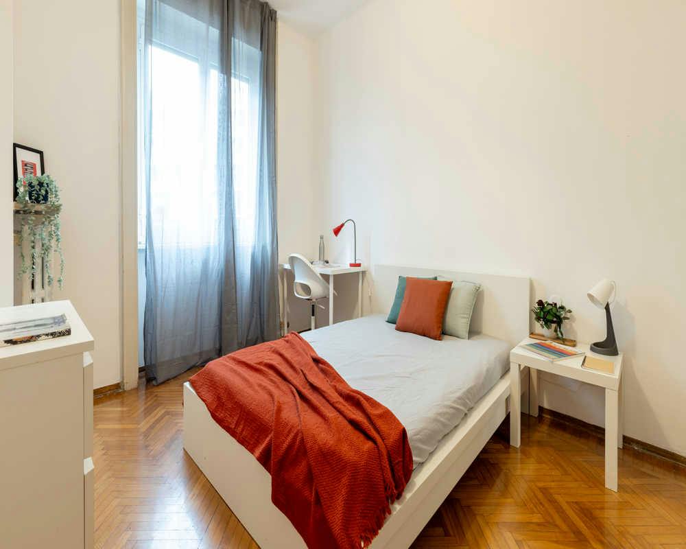 Via Vetta D'Italia, Milan preview