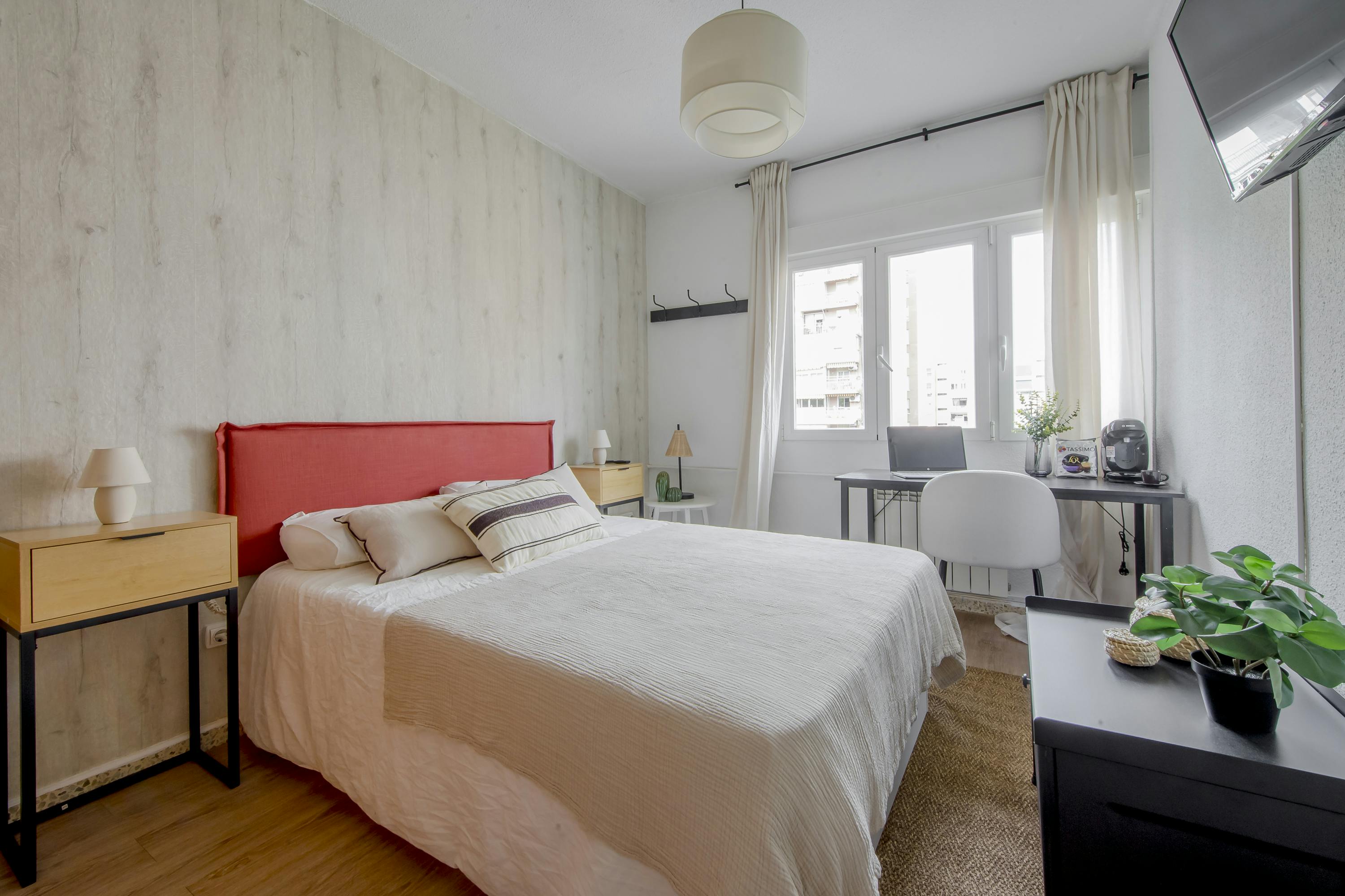 Calle de la Virgen de Aránzazu, Madrid Madrid