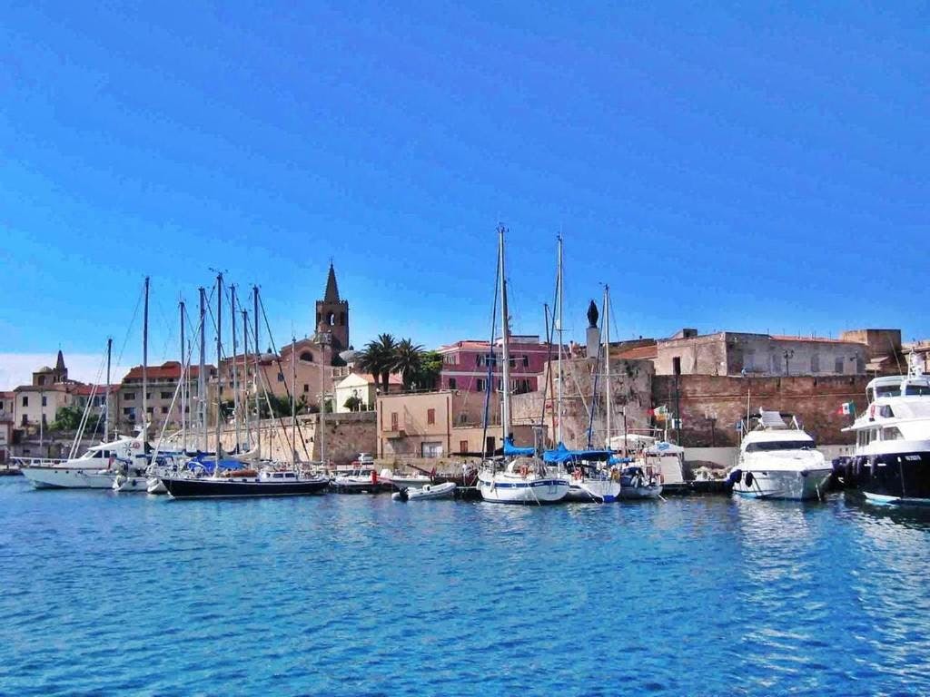 Appartamento in affitto a 600 € al mese a Alghero, Via Grazia Deledda