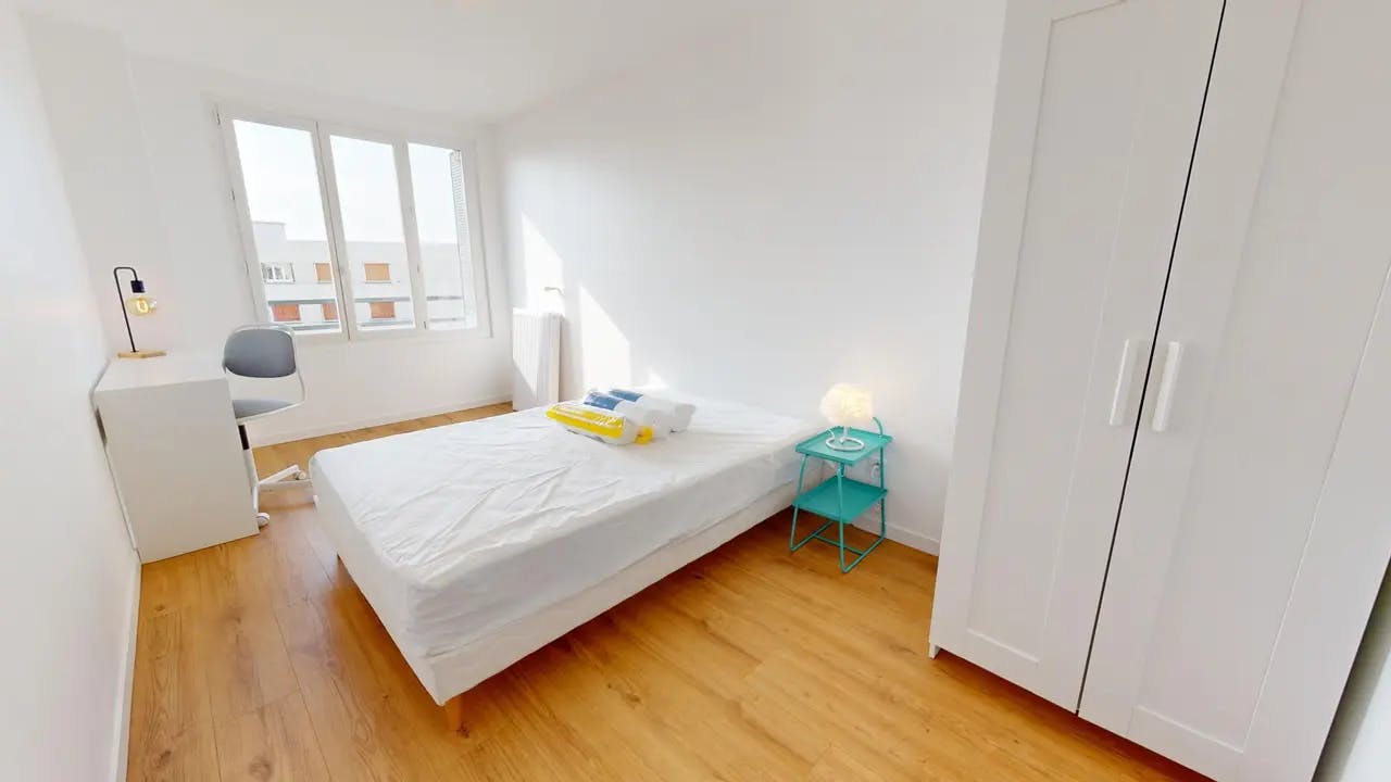 2-Bedroom Apartment in Avenue Roger Salengro, Villeurbanne (1550487) room image 9