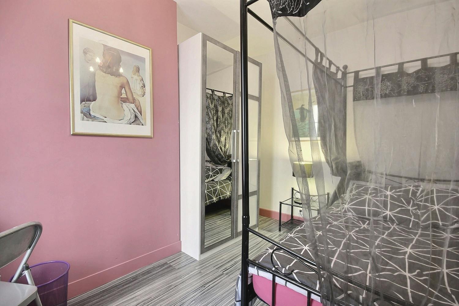 preview gallery tile