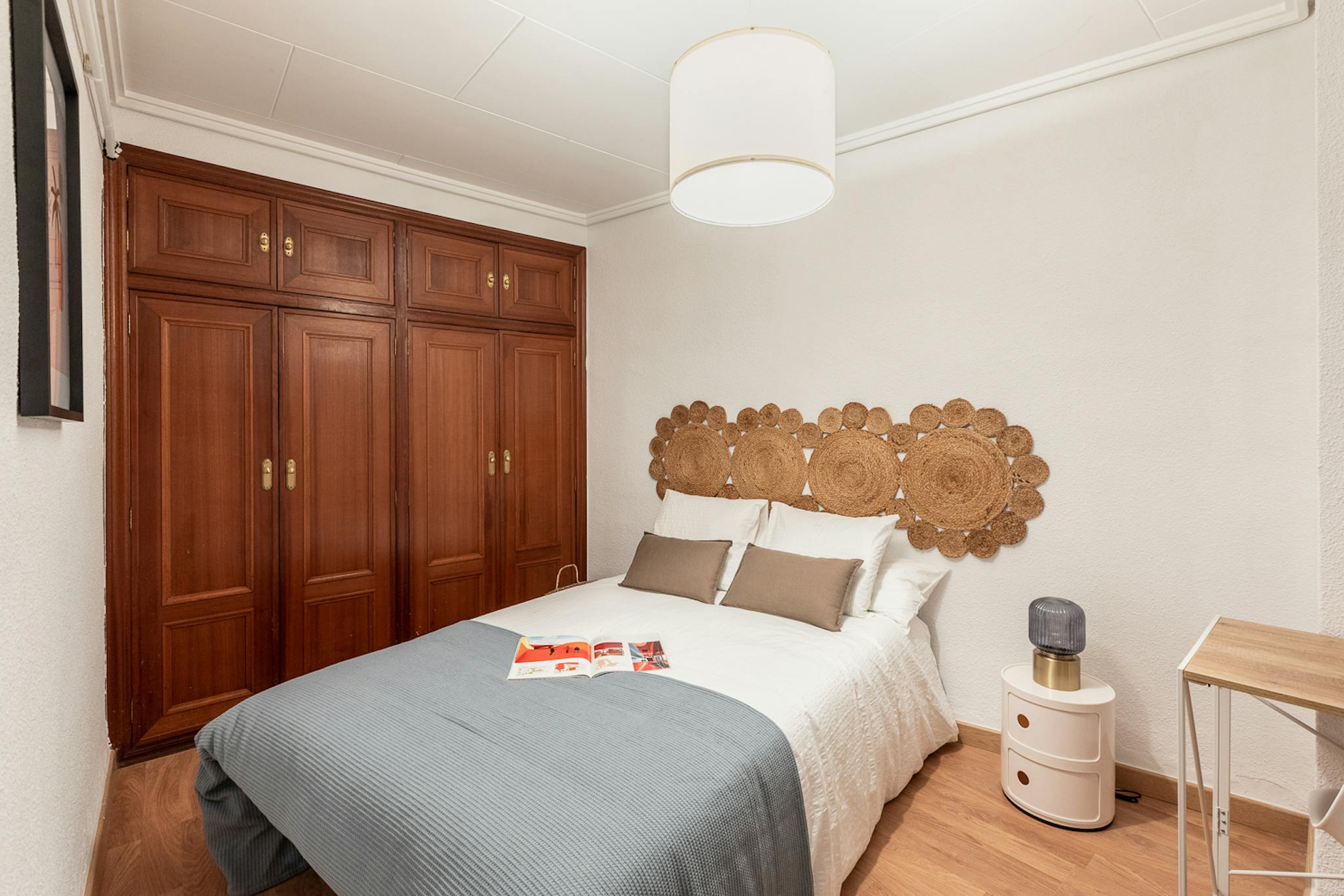 Calle Hernán Cortés, Valencia preview