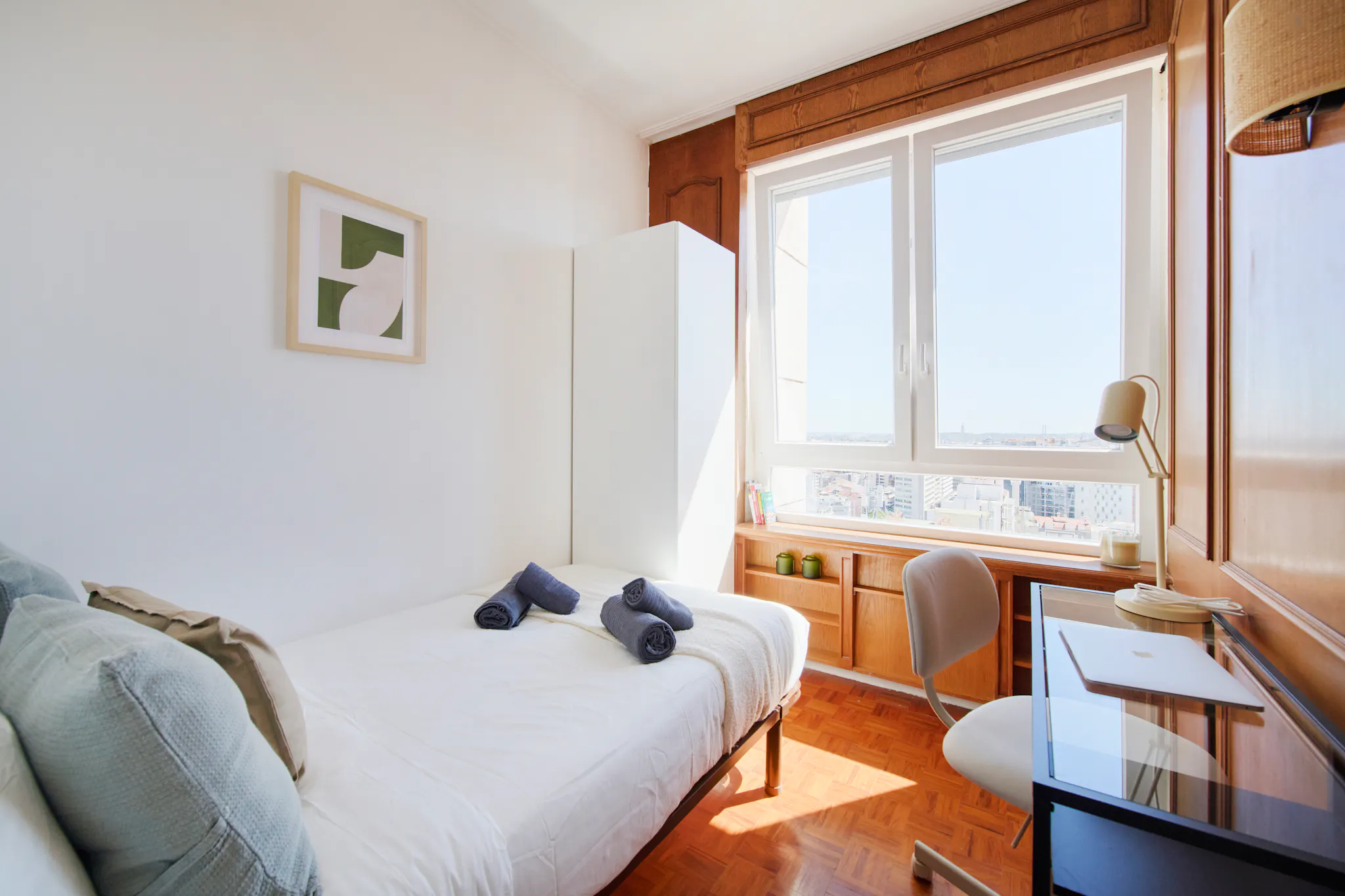 Rua Latino Coelho, Lisbon preview