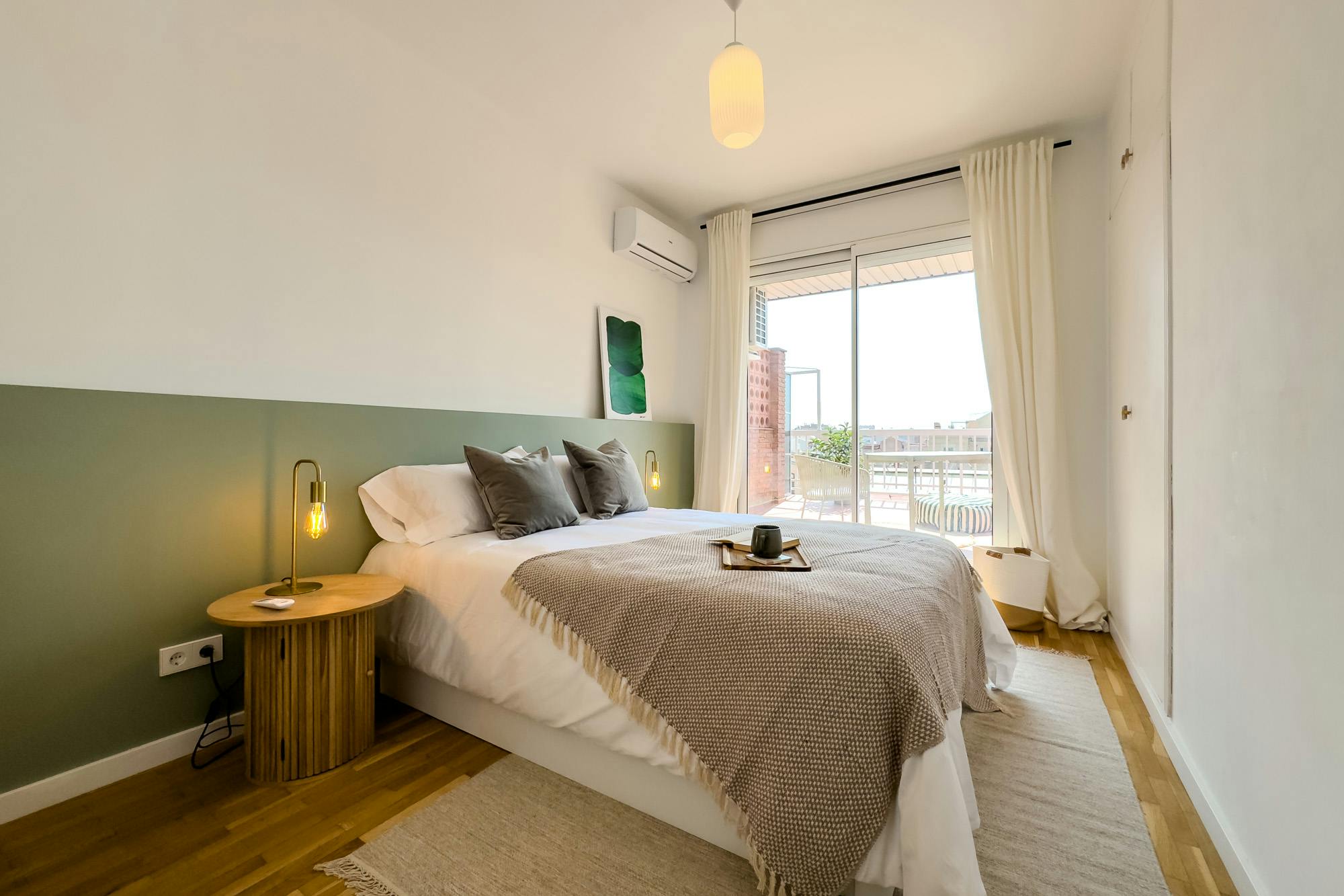 Carrer de Mallorca, Barcelona preview