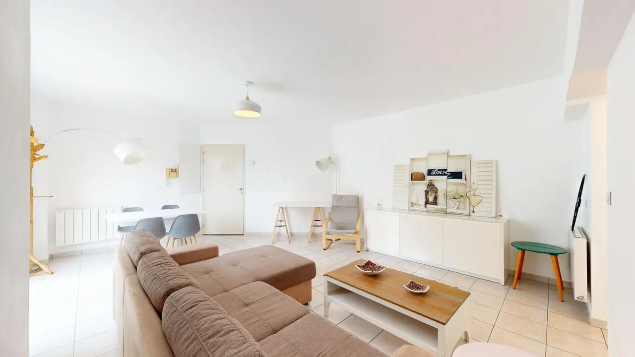 1-Bedroom Apartment in Rue François Chenieux, Limoges (1550727) ROOM 2