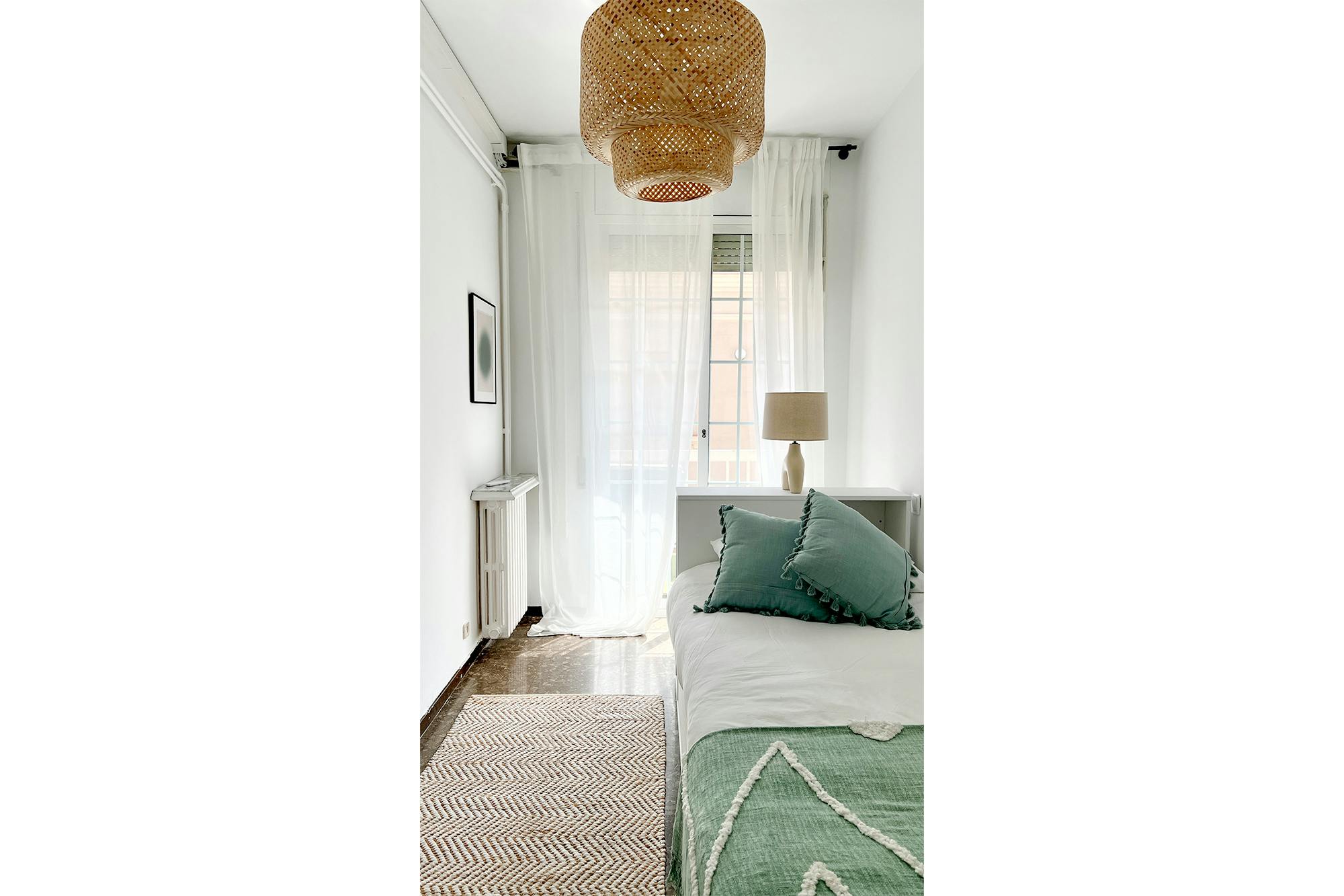 Apartment Barcelona, 1 bed, 15m² — photo 2