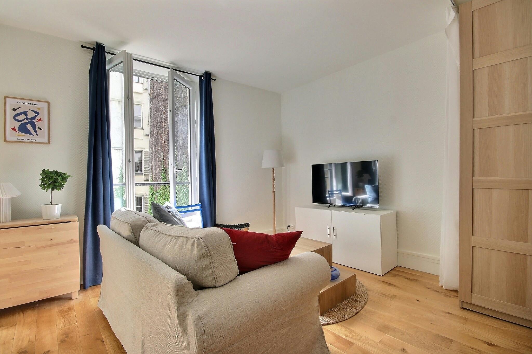 Rue de Grenelle, Paris preview