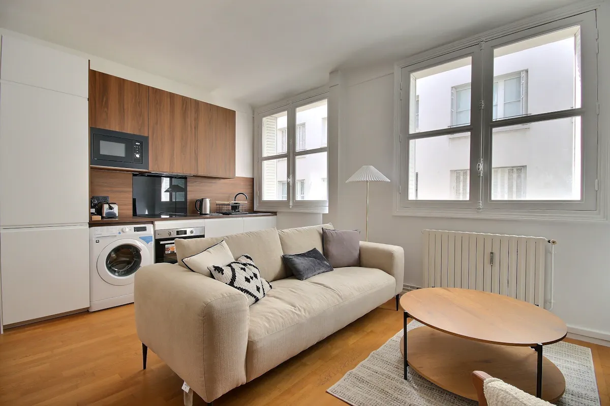 1-Bedroom Apartment in Rue de Varenne, Paris (1550750) ROOM