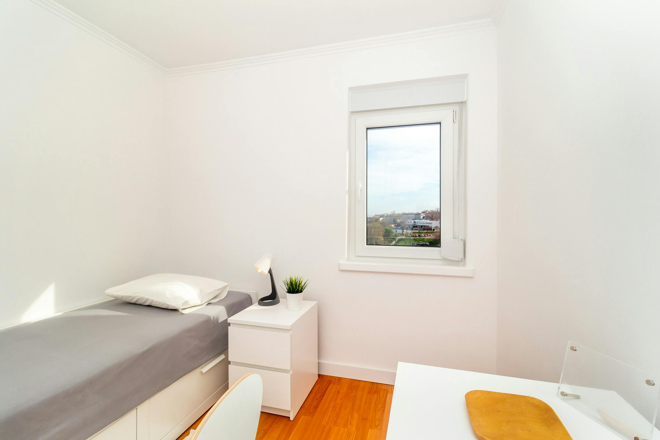 Private room for rent for €400 per month in Lisbon, Rua Sousa Bastos