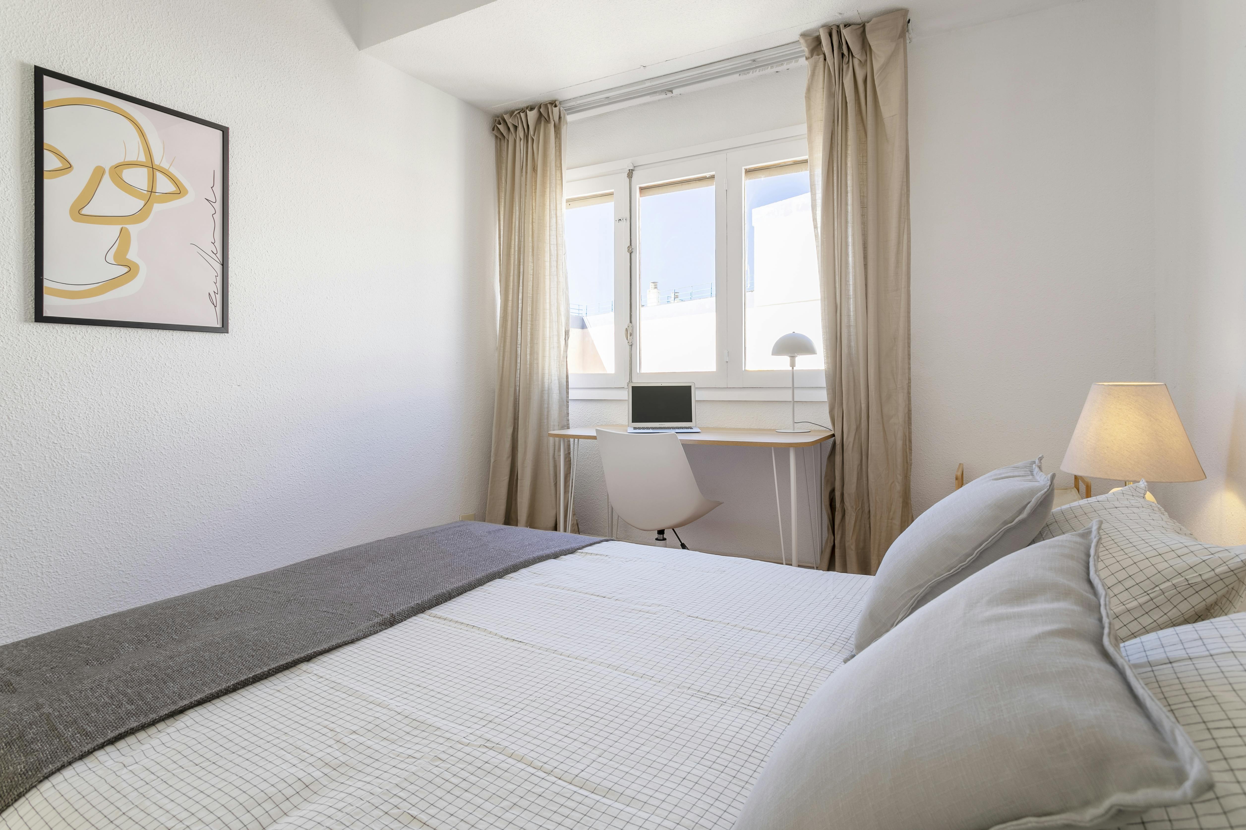 Avenida de Maisonnave, Alicante preview