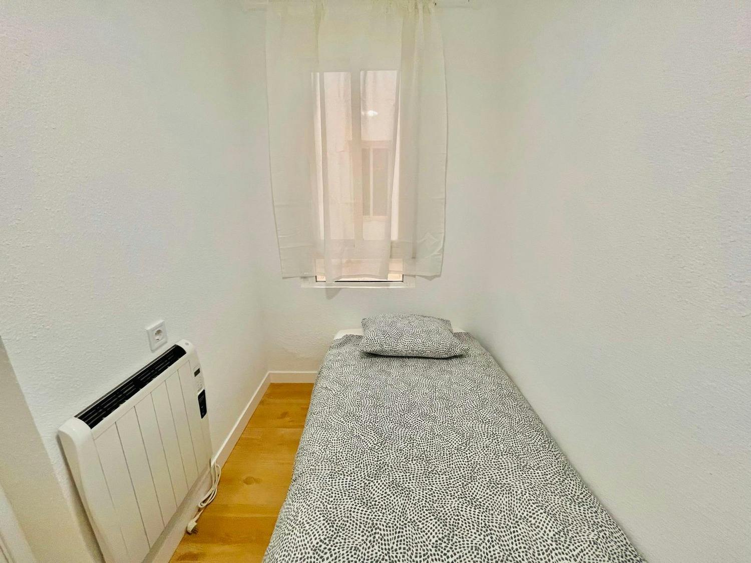Apartment Madrid, 1 bed, 8m² — photo 4