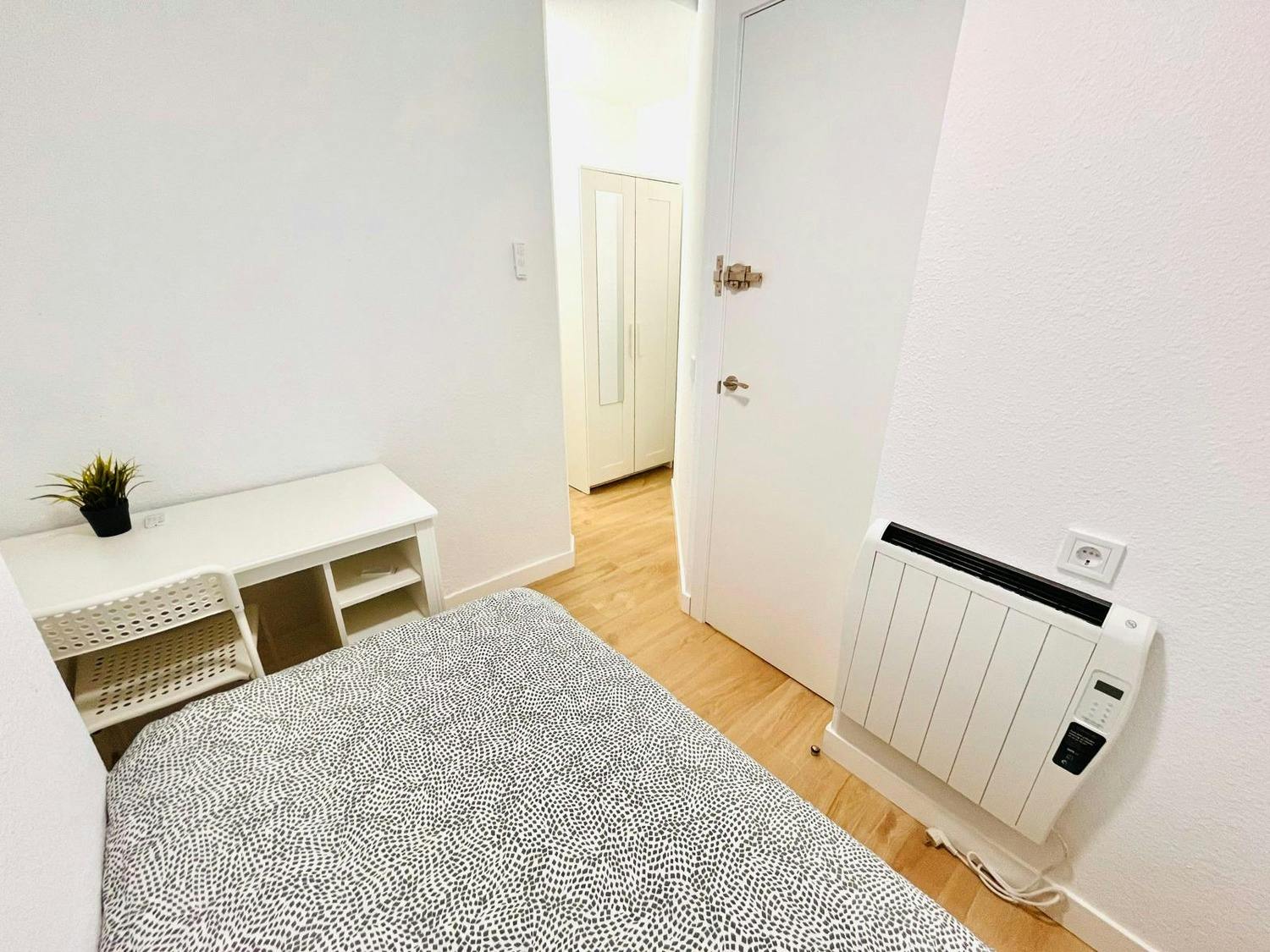 Apartment Madrid, 1 bed, 8m² — photo 5