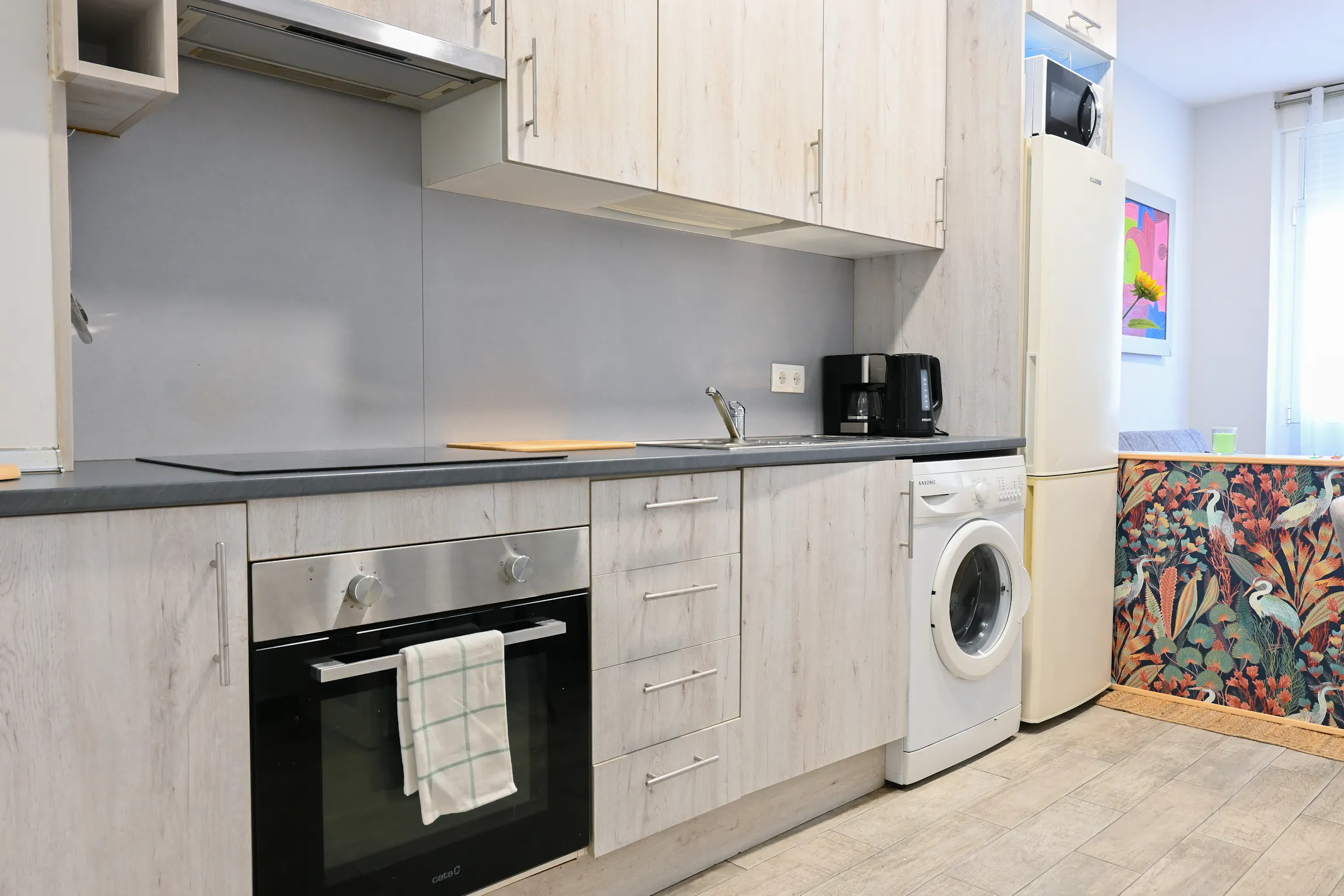 1-Bedroom Apartment in Calle de la Isla de Java, Madrid (1550917) ROOM 1