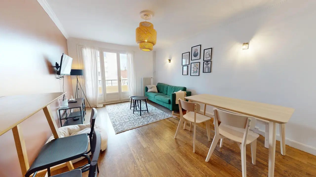 5-Bedroom Apartment in Cours Émile Zola, Villeurbanne (1551348) ROOM