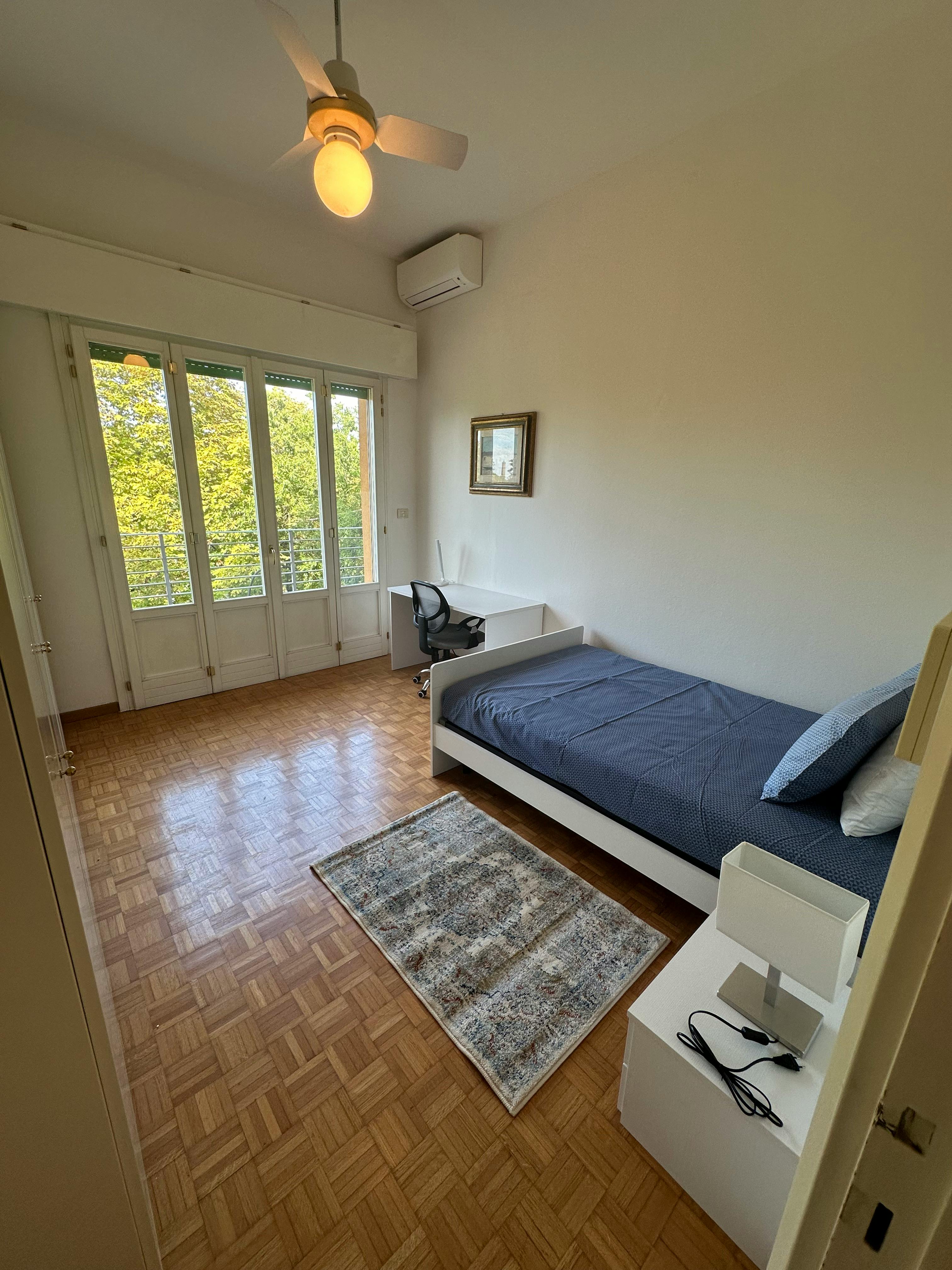 Via dei Sabbioni, Bologna preview