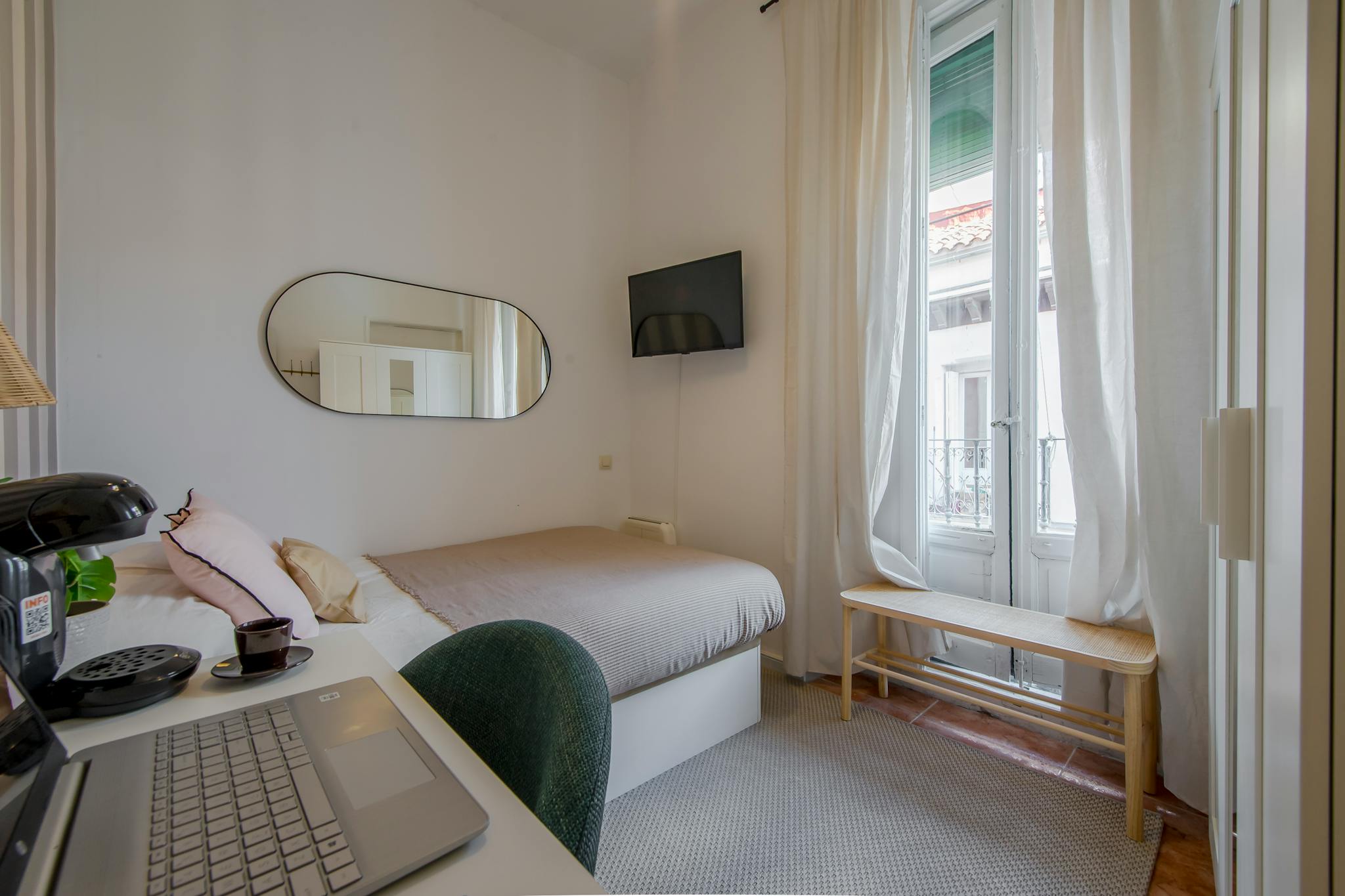 Calle de Abades, Madrid preview