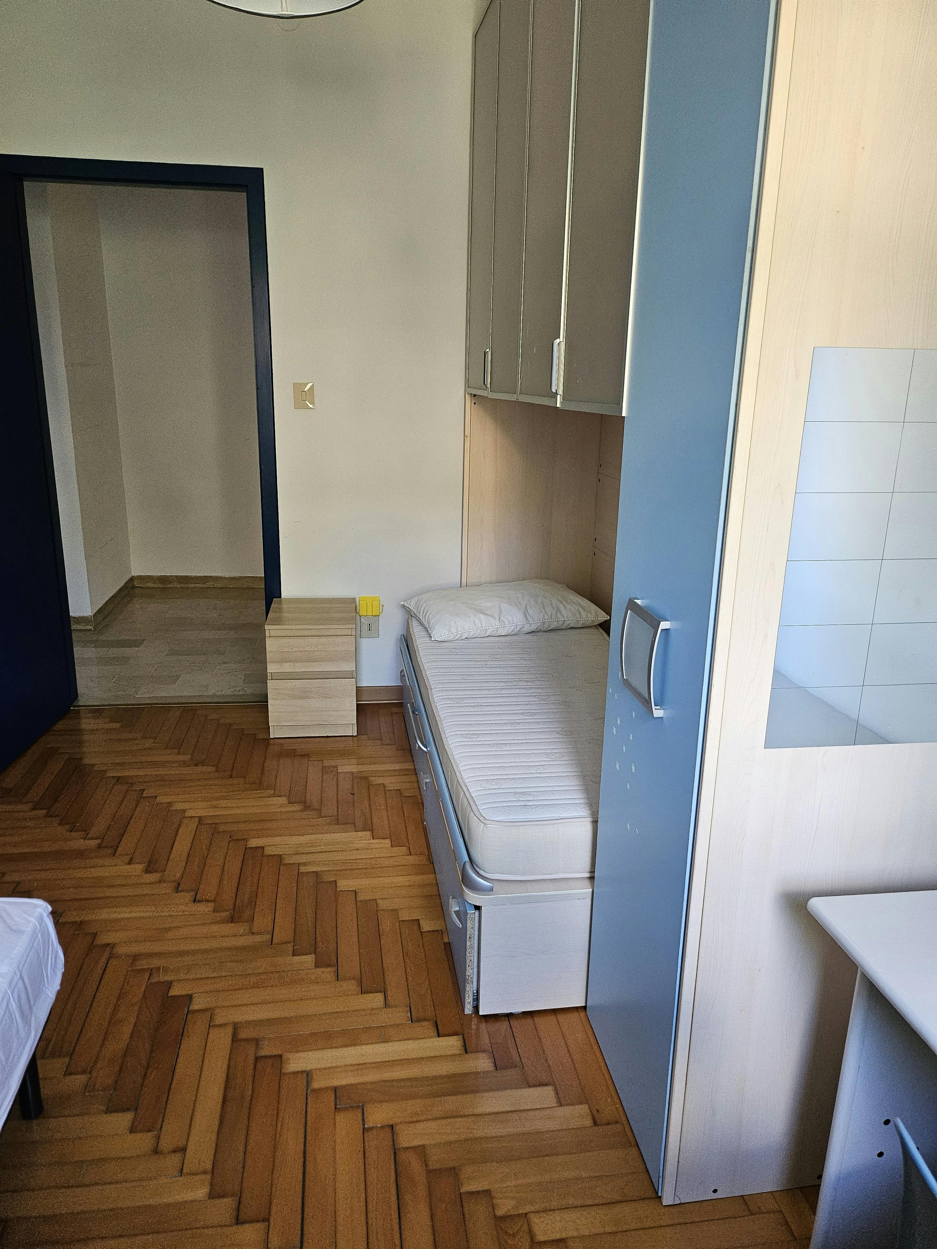 Private room for rent for €400 per month in Padova, Via Giovanni Canestrini