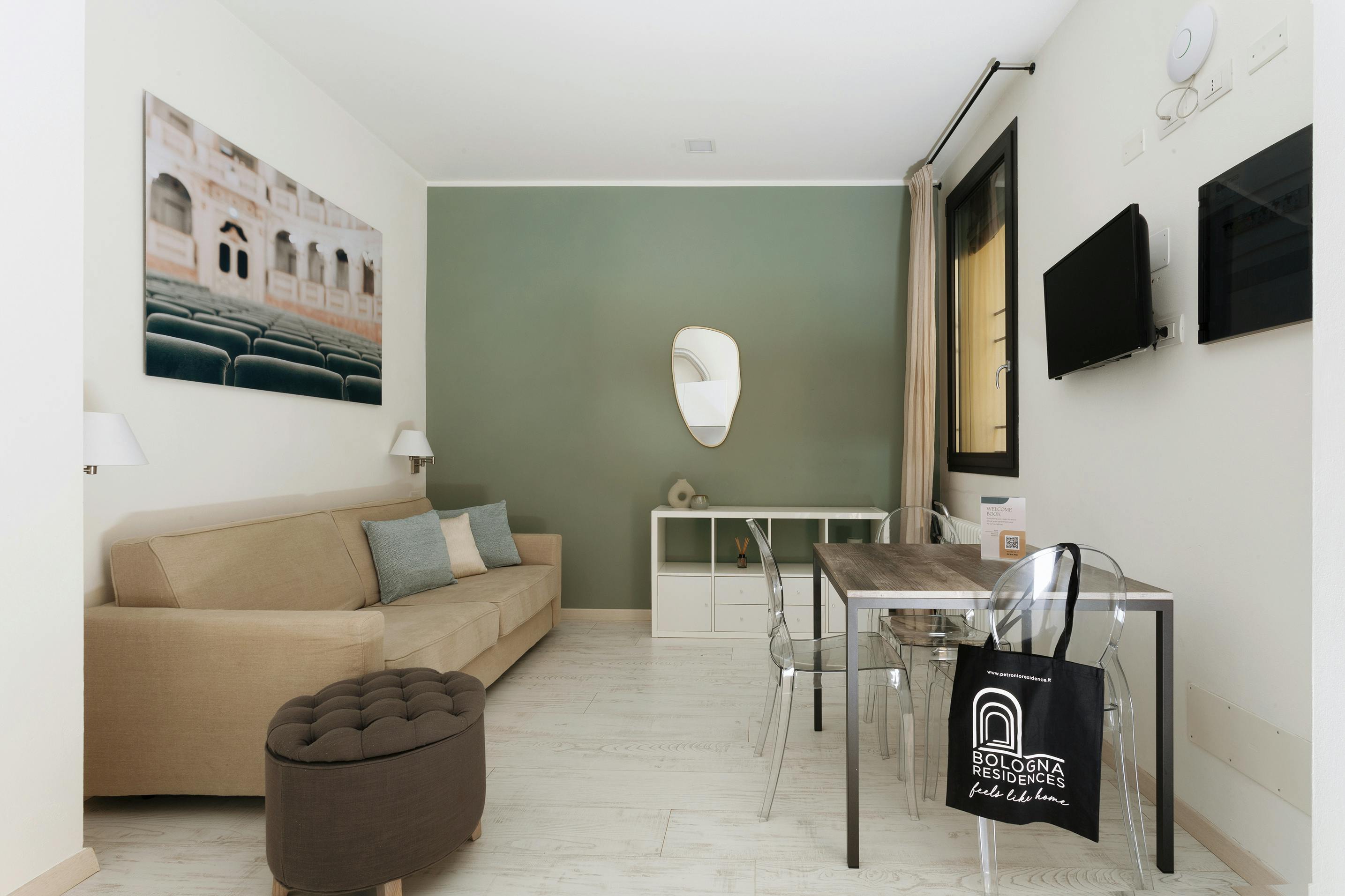 Strada Maggiore, Bologna