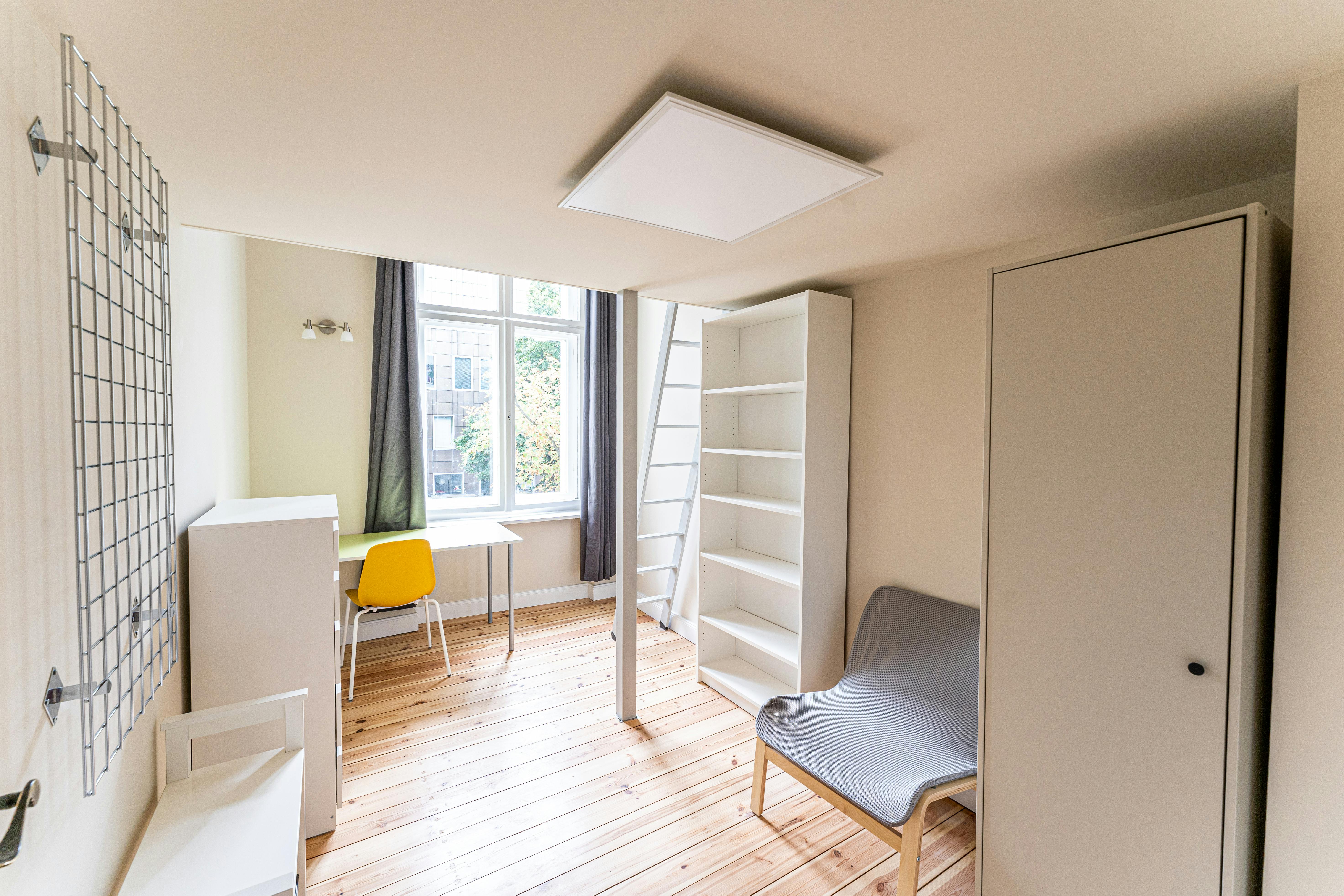 Apartment Berlin, 1 bed, 10m² — photo 23