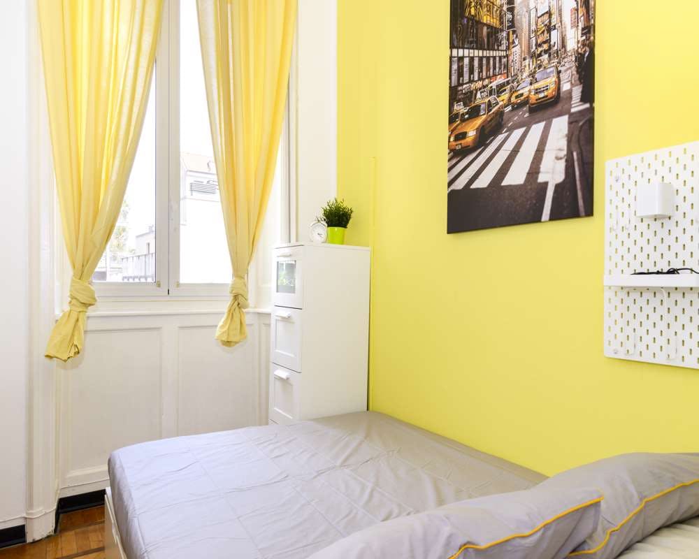 Via Annibale Grasselli, Milan