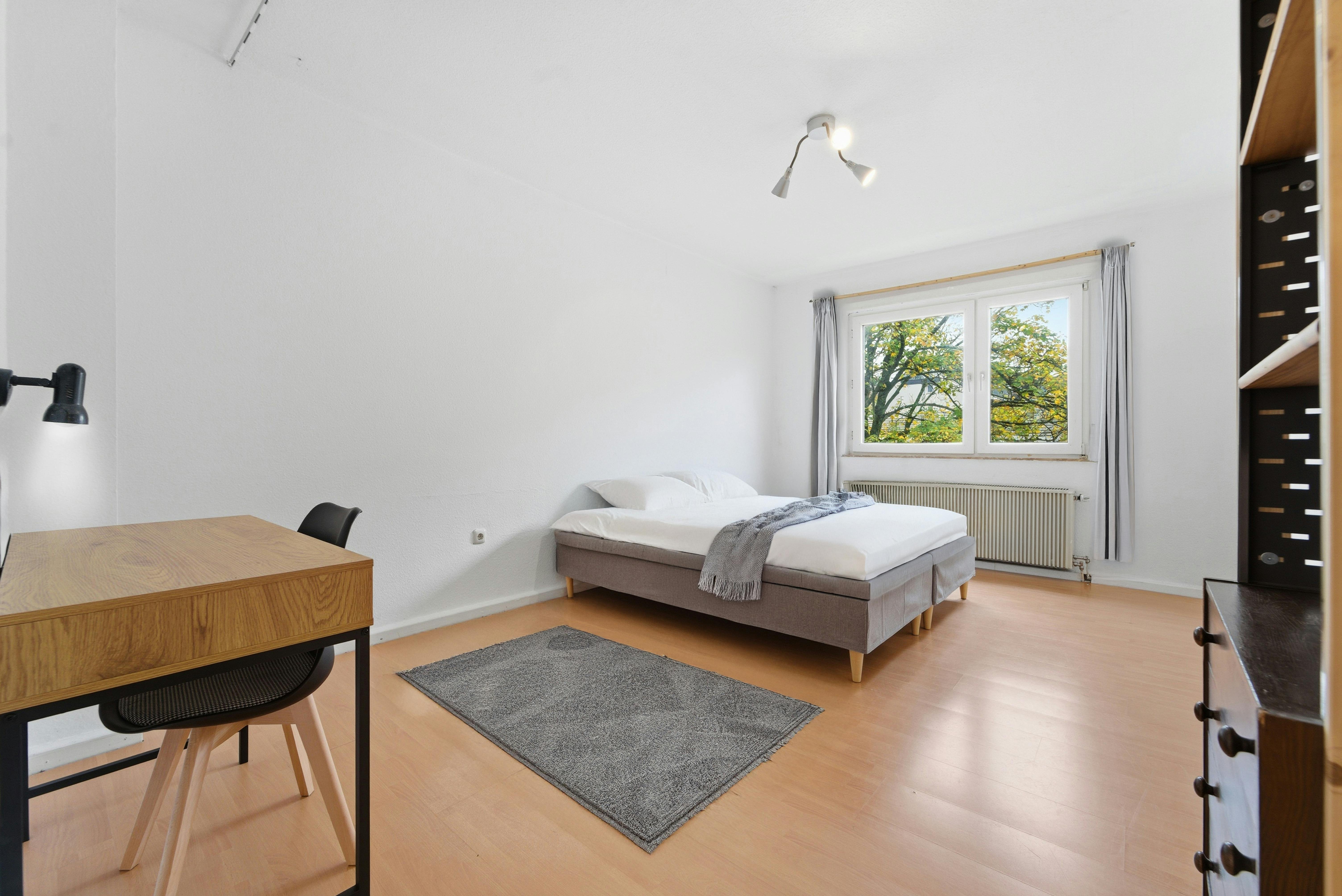 Monolocale in affitto a 1190 € al mese a Düsseldorf, Hasselsstraße