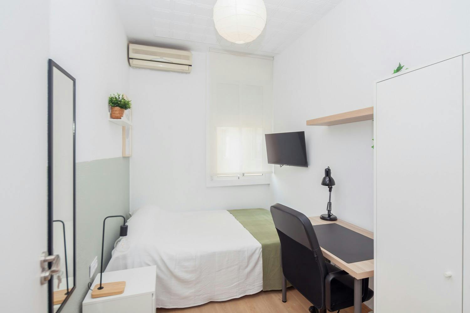 Carrer de Sant Vicent Màrtir, Valencia Valencia