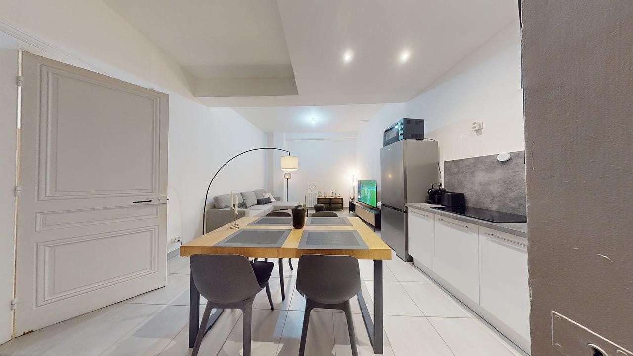 Apartment Lyon, 1 bed — photo 5