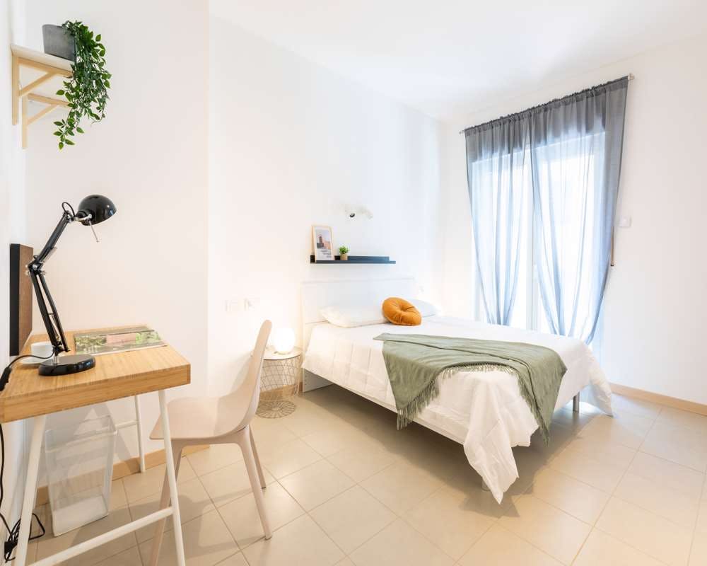 Private room for rent for €885 per month in Milan, Via Gardone